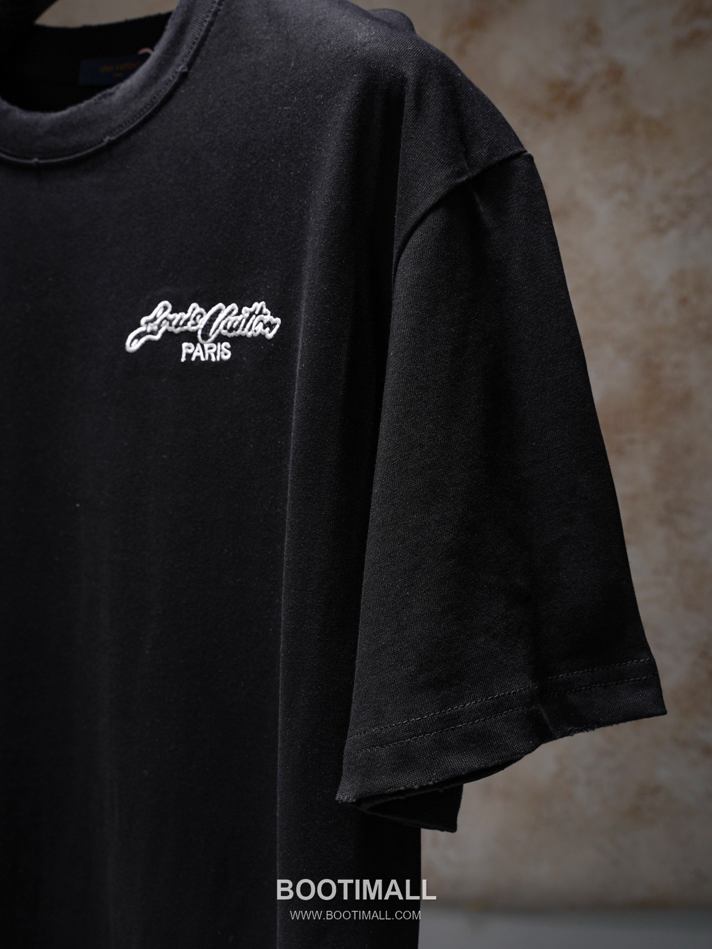 Louis Vuitton 2026 S/S Cotton Patch Embroidered Logo T-Shirt 루이비통 2026SS 코튼 패치 자수 로고 티셔츠 11