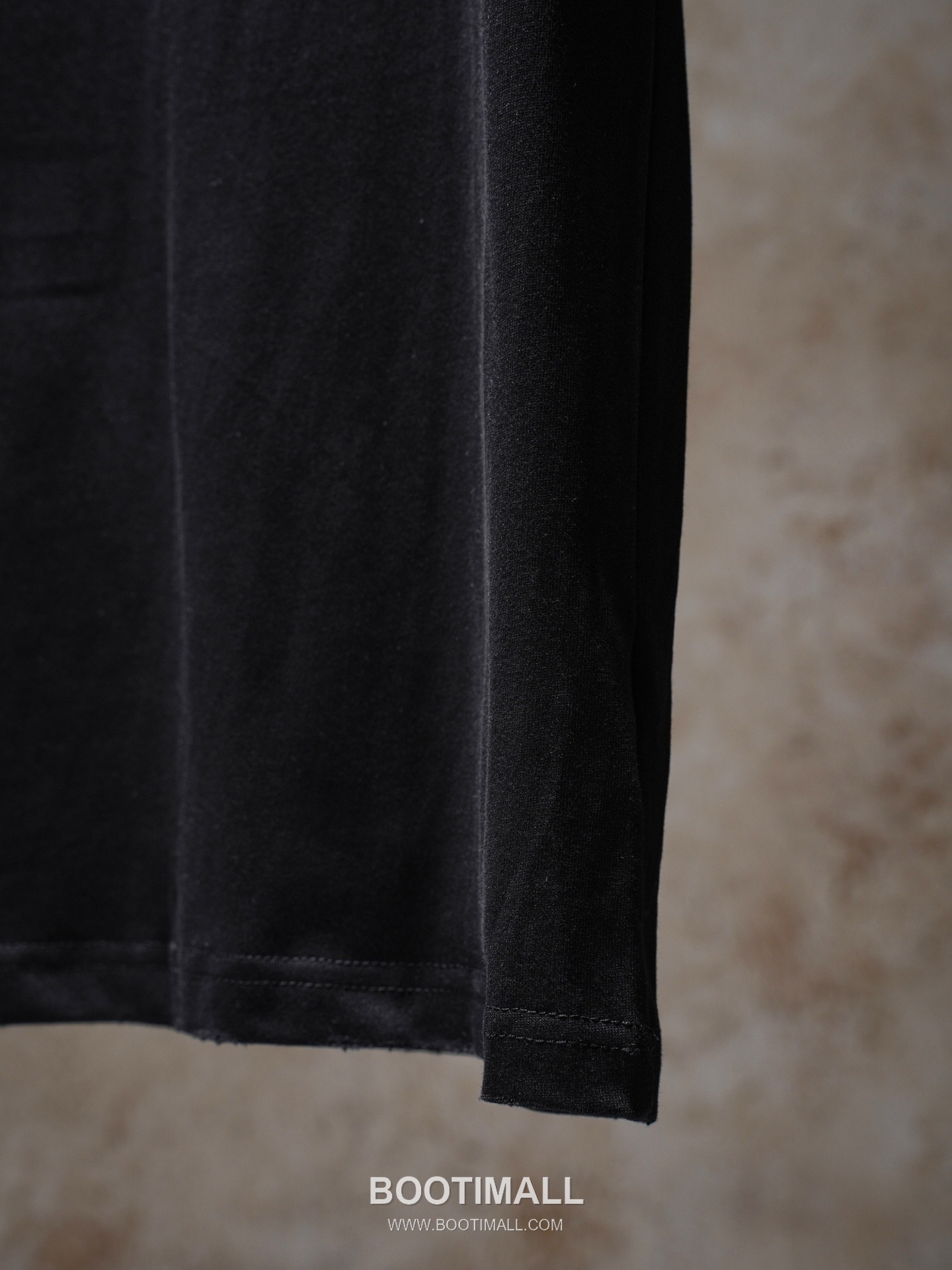 MM6 Maison Margiela 2026 S/S Cotton Embroidered Distressed T-Shirt MM6메종마르지엘라 2026SS 코튼 자수 디스트로이드 티셔츠 21