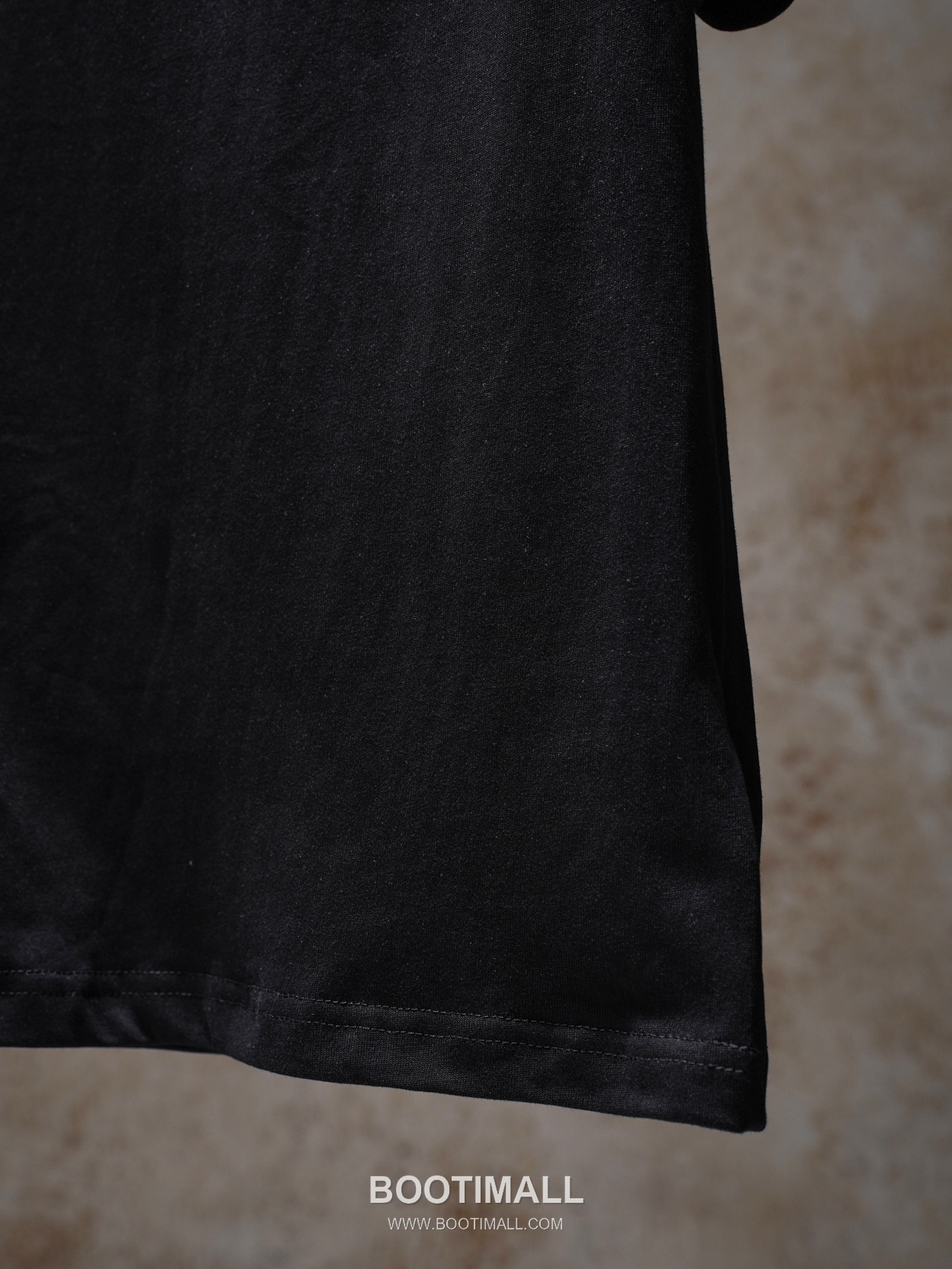 Prada 2026 S/S Cotton Triangle Logo Embroidered T-Shirt 프라다 2026SS 코튼 트라이앵글 로고 자수 티셔츠 17