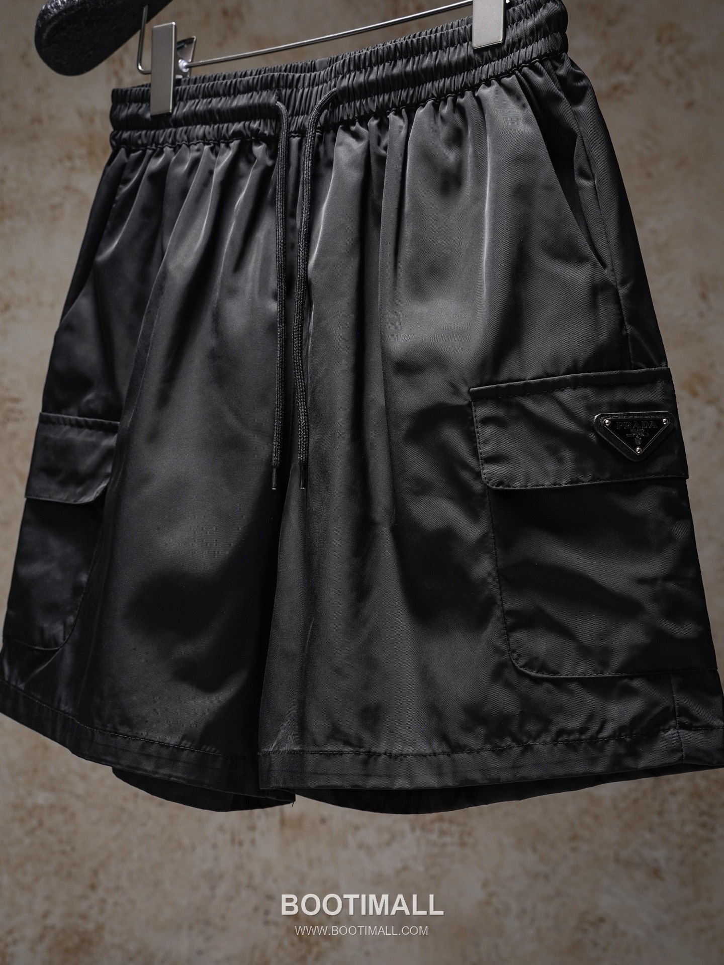 Prada 2026 S/S Nylon Triangle Logo Pocket Shorts 프라다 2026SS 나일론 트라이앵글 로고 포켓 쇼츠 6