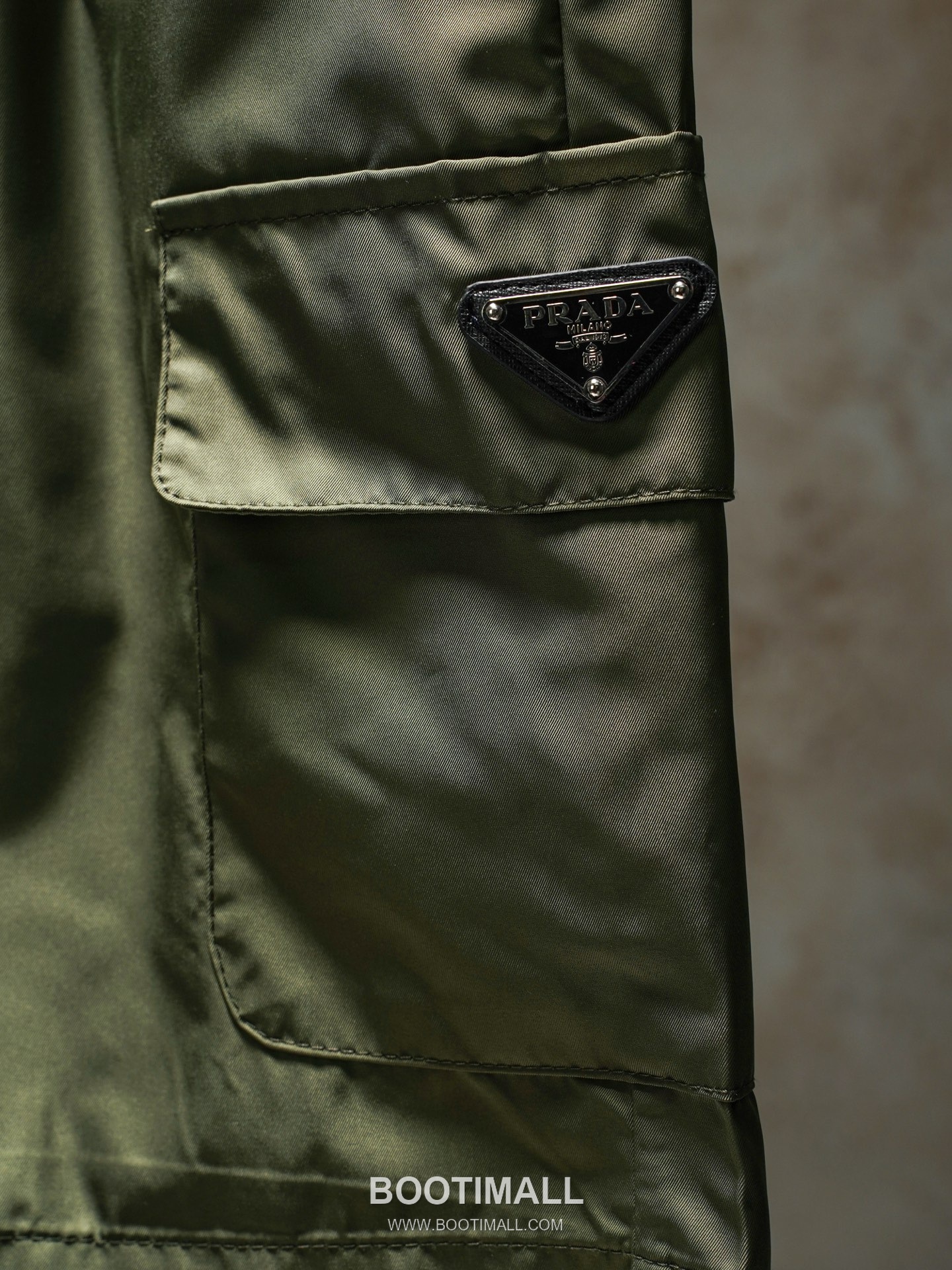 Prada 2026 S/S Nylon Triangle Logo Pocket Shorts 프라다 2026SS 나일론 트라이앵글 로고 포켓 쇼츠 7