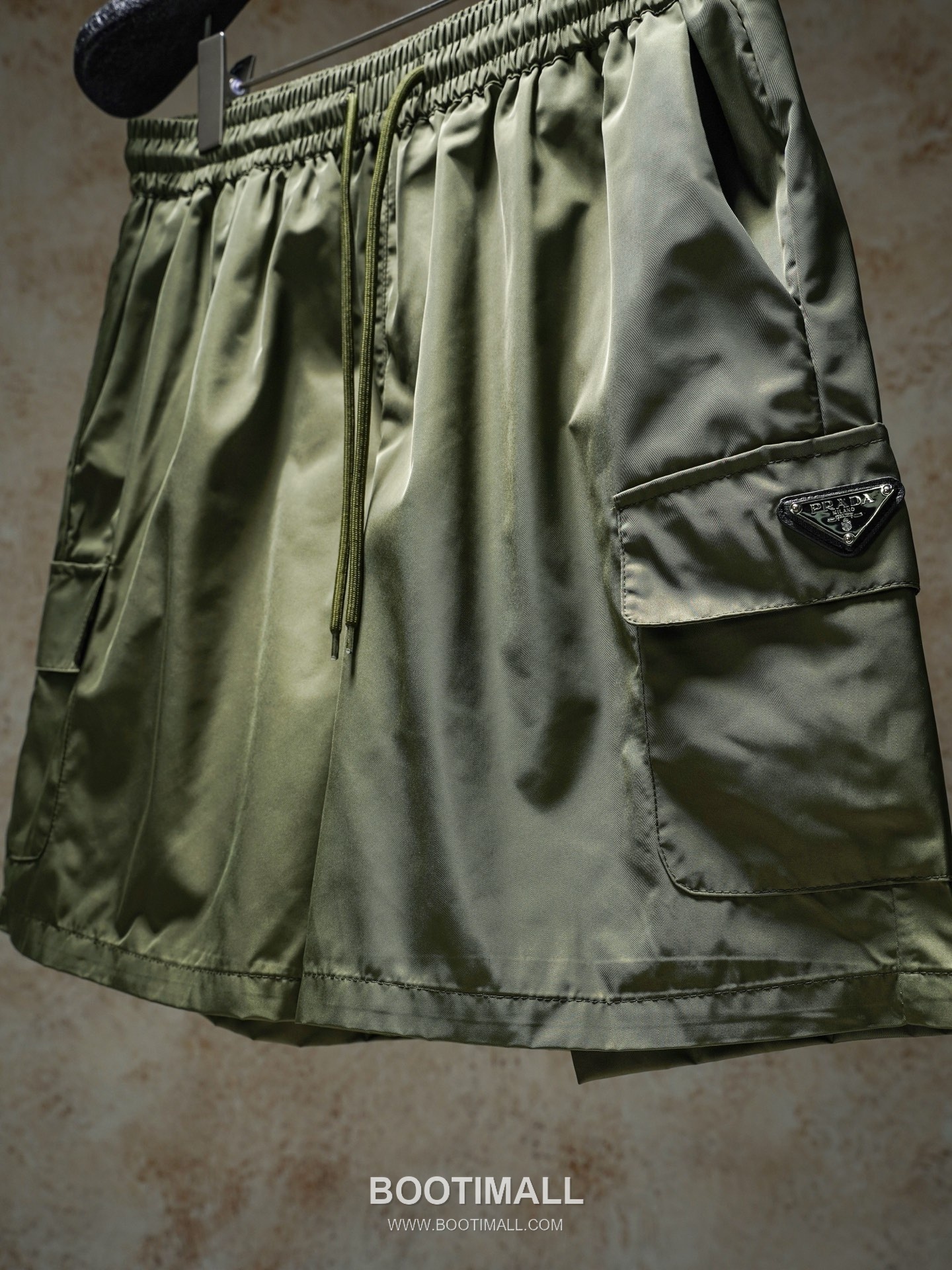 Prada 2026 S/S Nylon Triangle Logo Pocket Shorts 프라다 2026SS 나일론 트라이앵글 로고 포켓 쇼츠 10