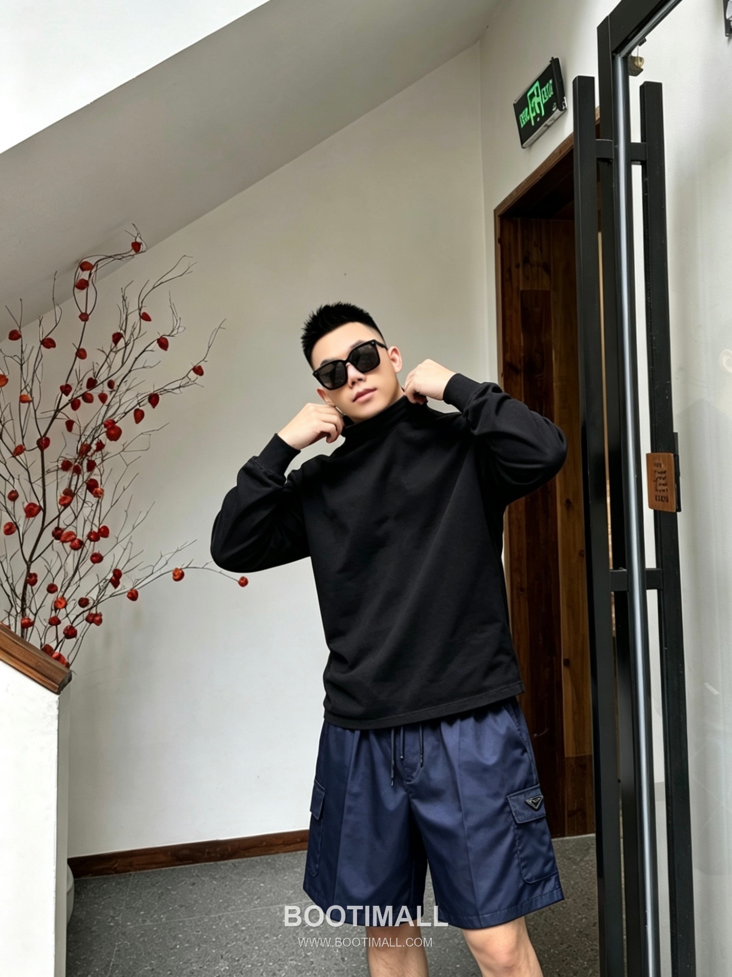 Prada 2026 S/S Nylon Triangle Logo Pocket Shorts 프라다 2026SS 나일론 트라이앵글 로고 포켓 쇼츠 1