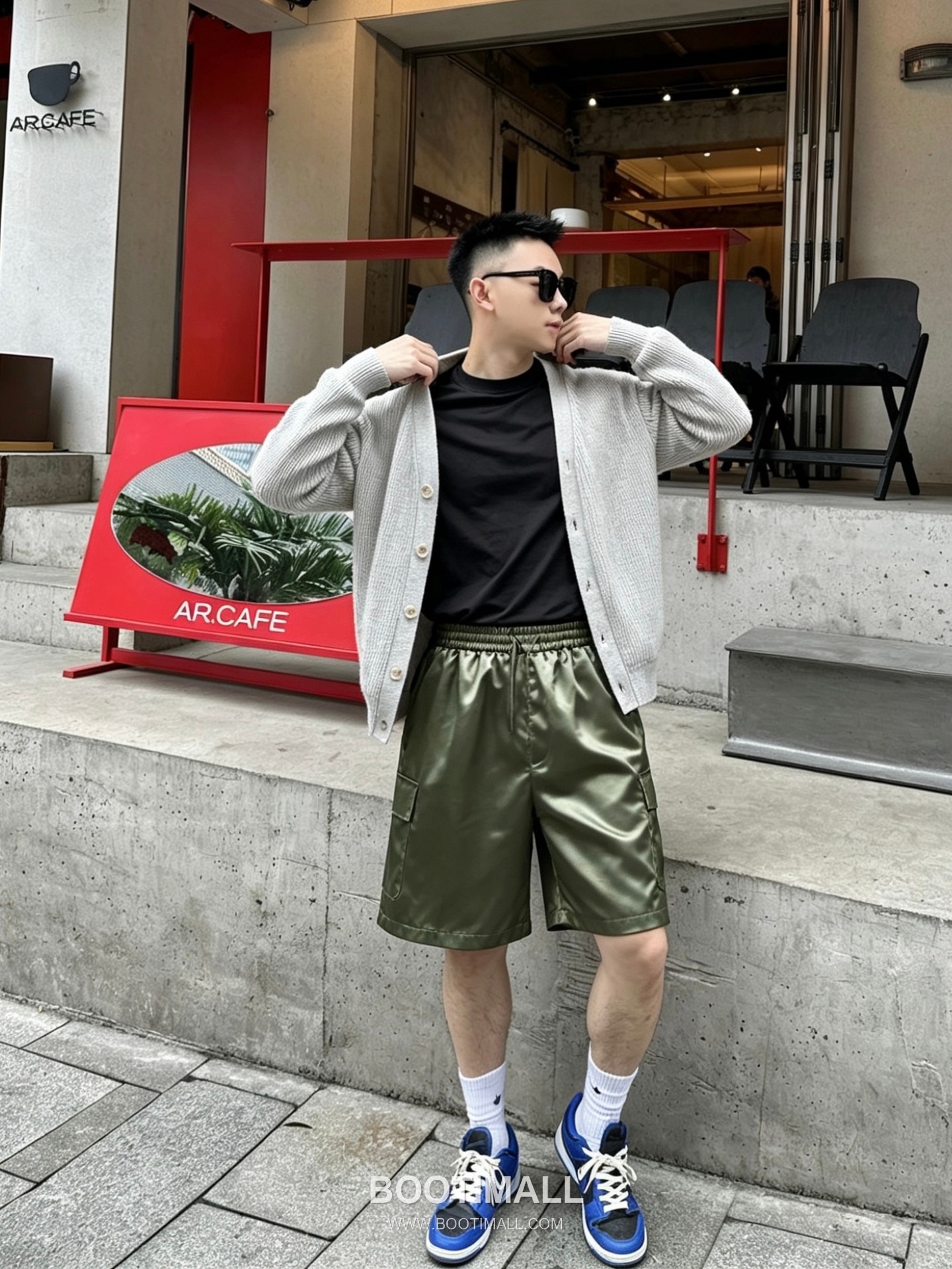 Prada 2026 S/S Nylon Triangle Logo Pocket Shorts 프라다 2026SS 나일론 트라이앵글 로고 포켓 쇼츠 3