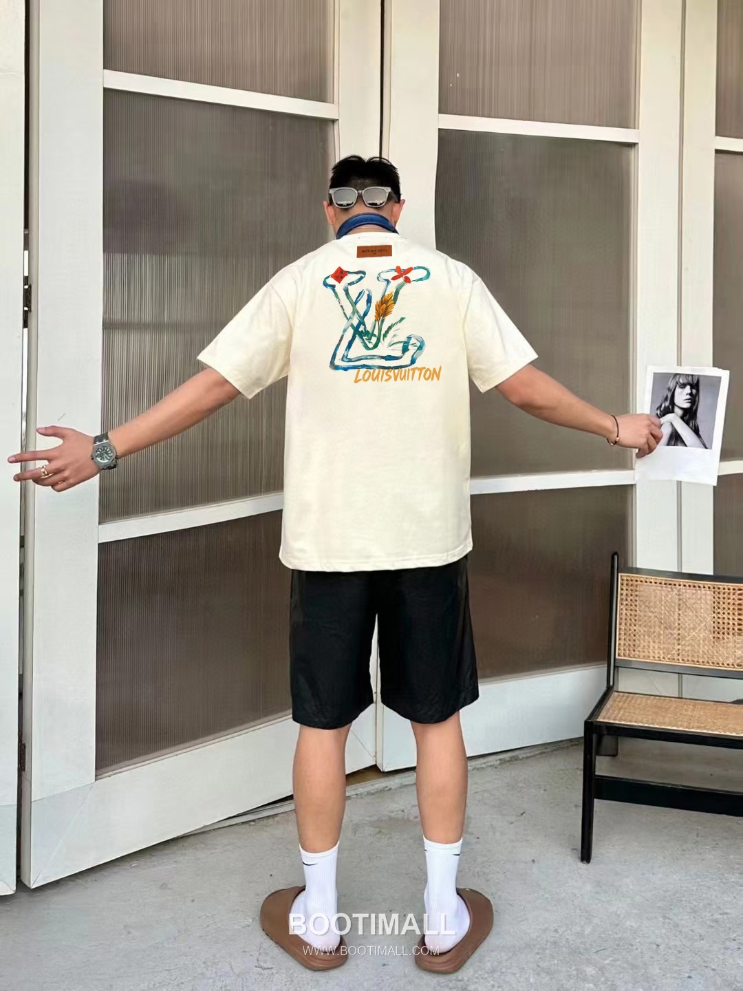 Louis Vuitton 2026 S/S Cotton Letter Print Logo T-Shirt 루이비통 2026SS 코튼 레터 프린트 로고 티셔츠 3