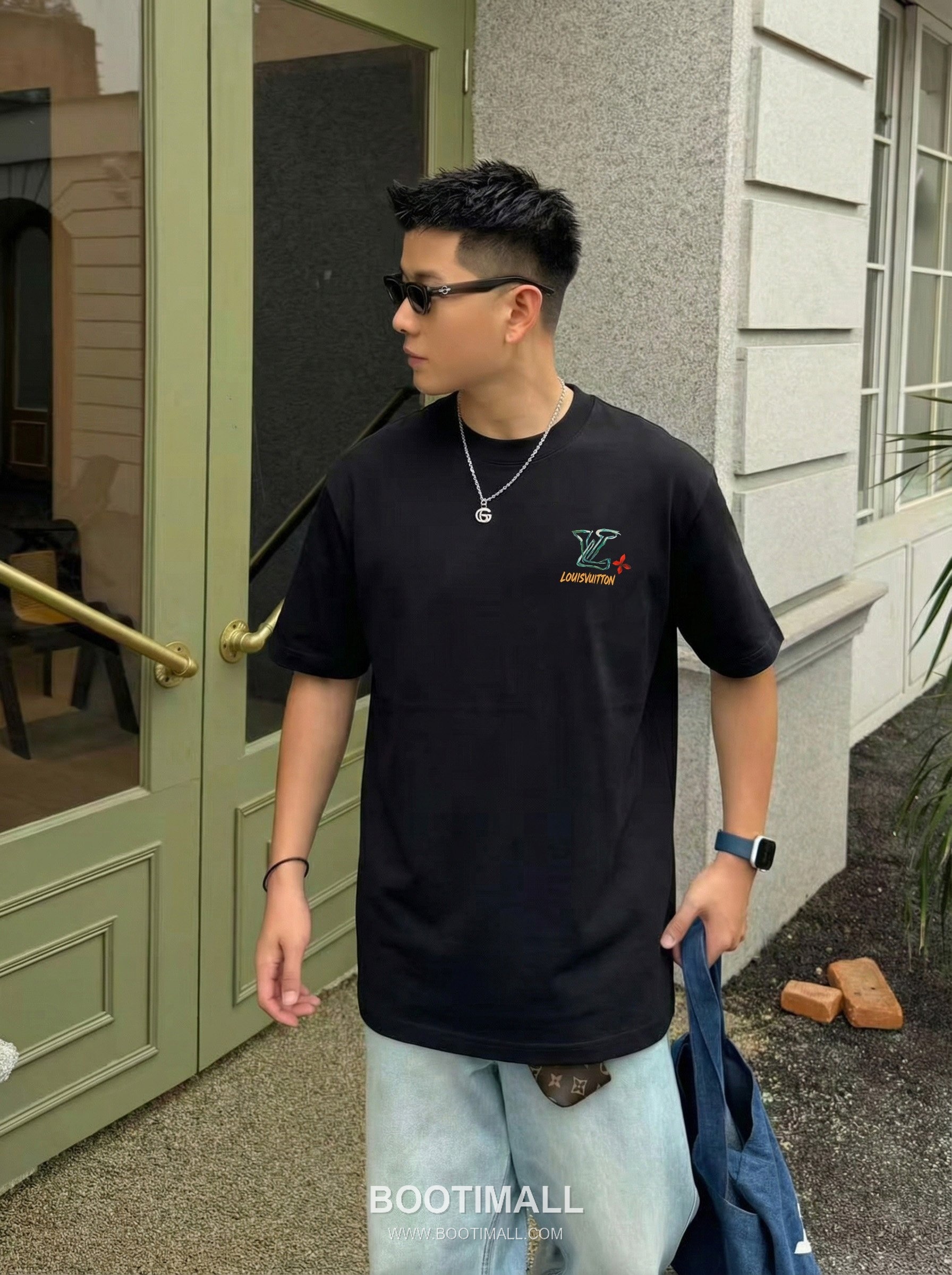 Louis Vuitton 2026 S/S Cotton Letter Print Logo T-Shirt 루이비통 2026SS 코튼 레터 프린트 로고 티셔츠 2