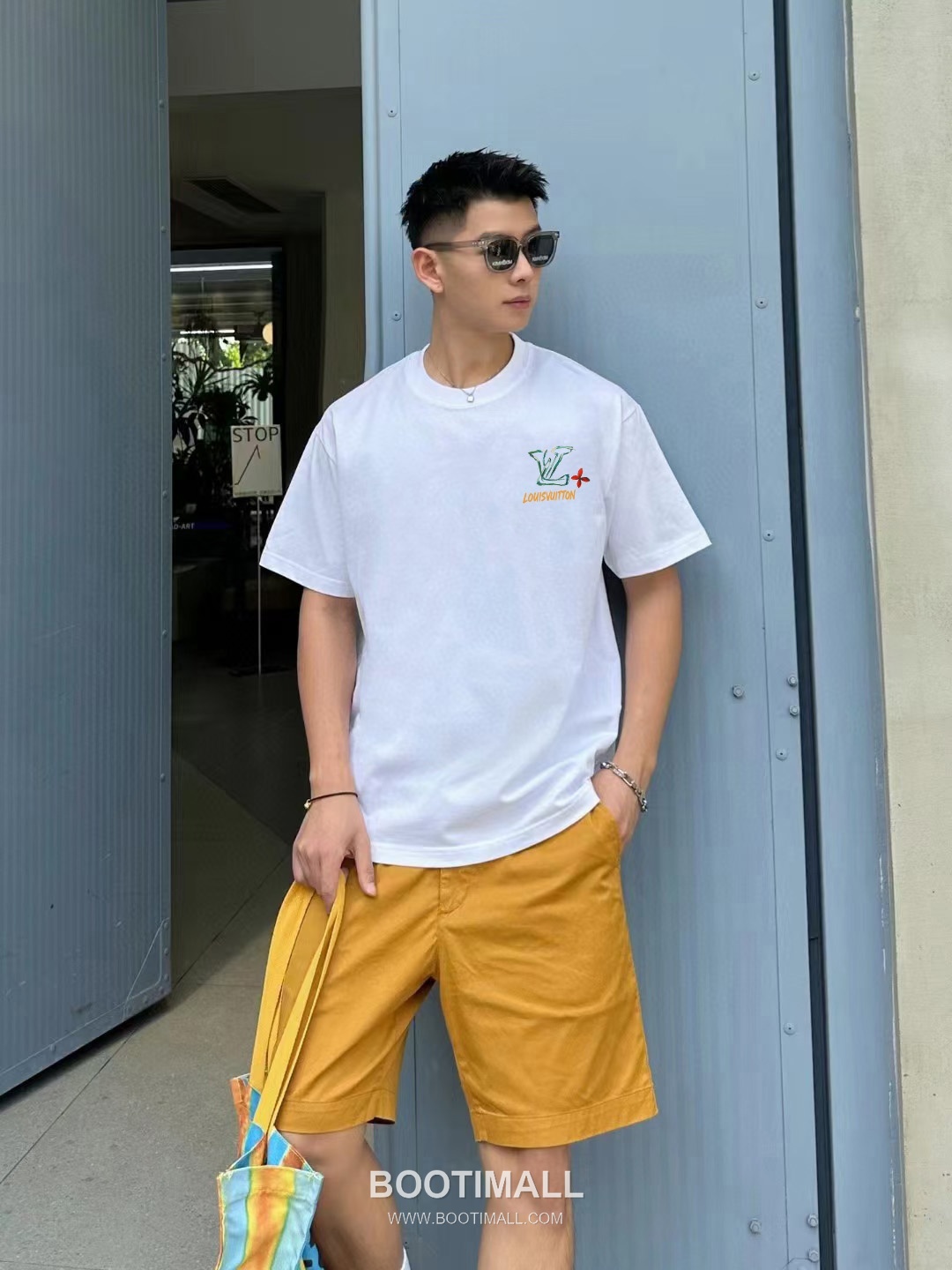 Louis Vuitton 2026 S/S Cotton Letter Print Logo T-Shirt 루이비통 2026SS 코튼 레터 프린트 로고 티셔츠 2