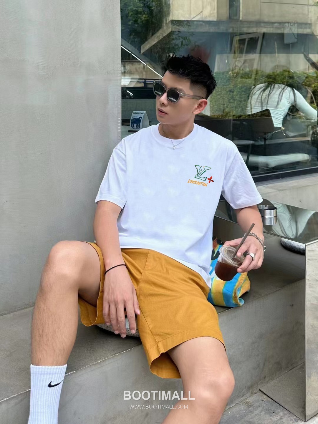 Louis Vuitton 2026 S/S Cotton Letter Print Logo T-Shirt 루이비통 2026SS 코튼 레터 프린트 로고 티셔츠 4