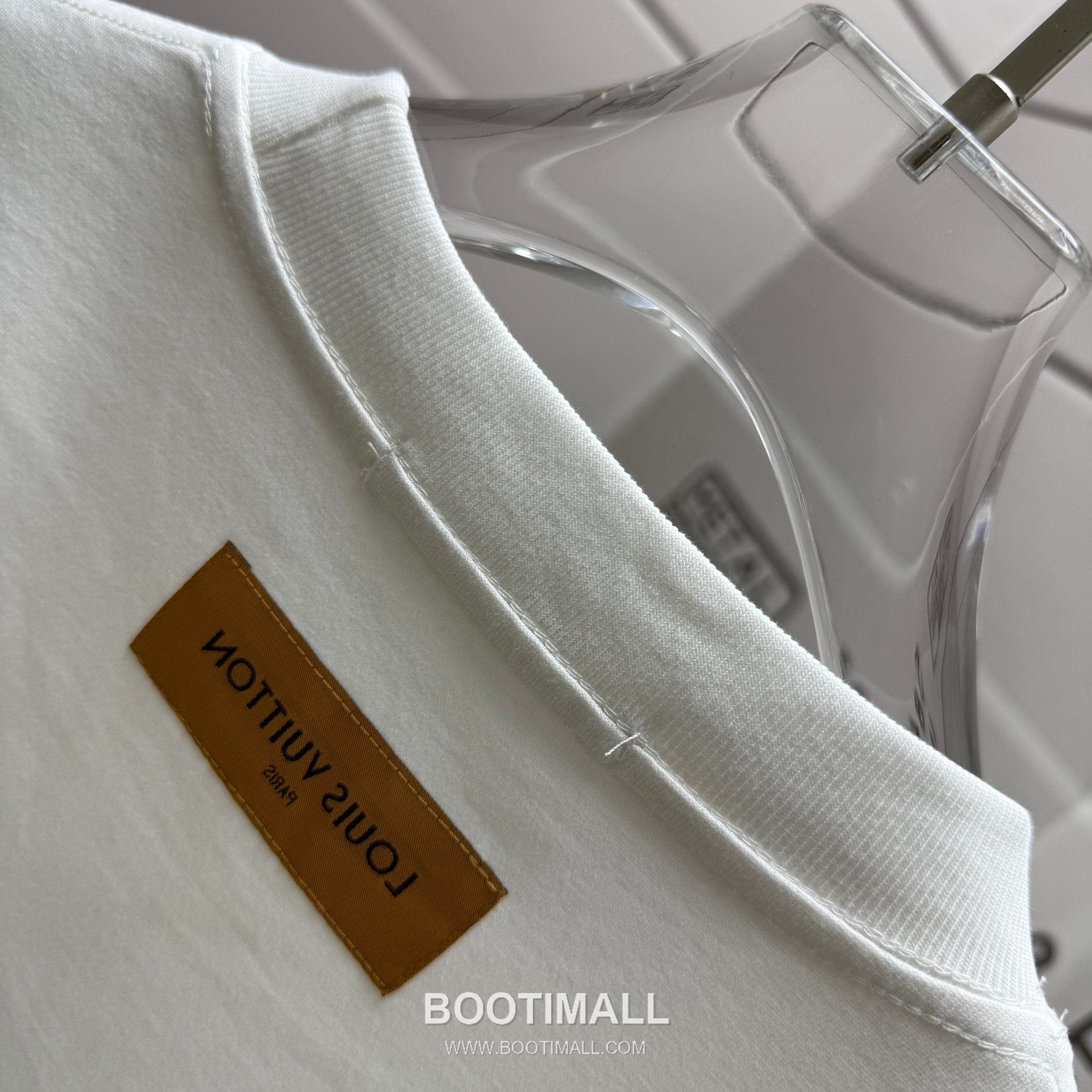 Louis Vuitton 2026 S/S Cotton Letter Print Logo T-Shirt 루이비통 2026SS 코튼 레터 프린트 로고 티셔츠 11