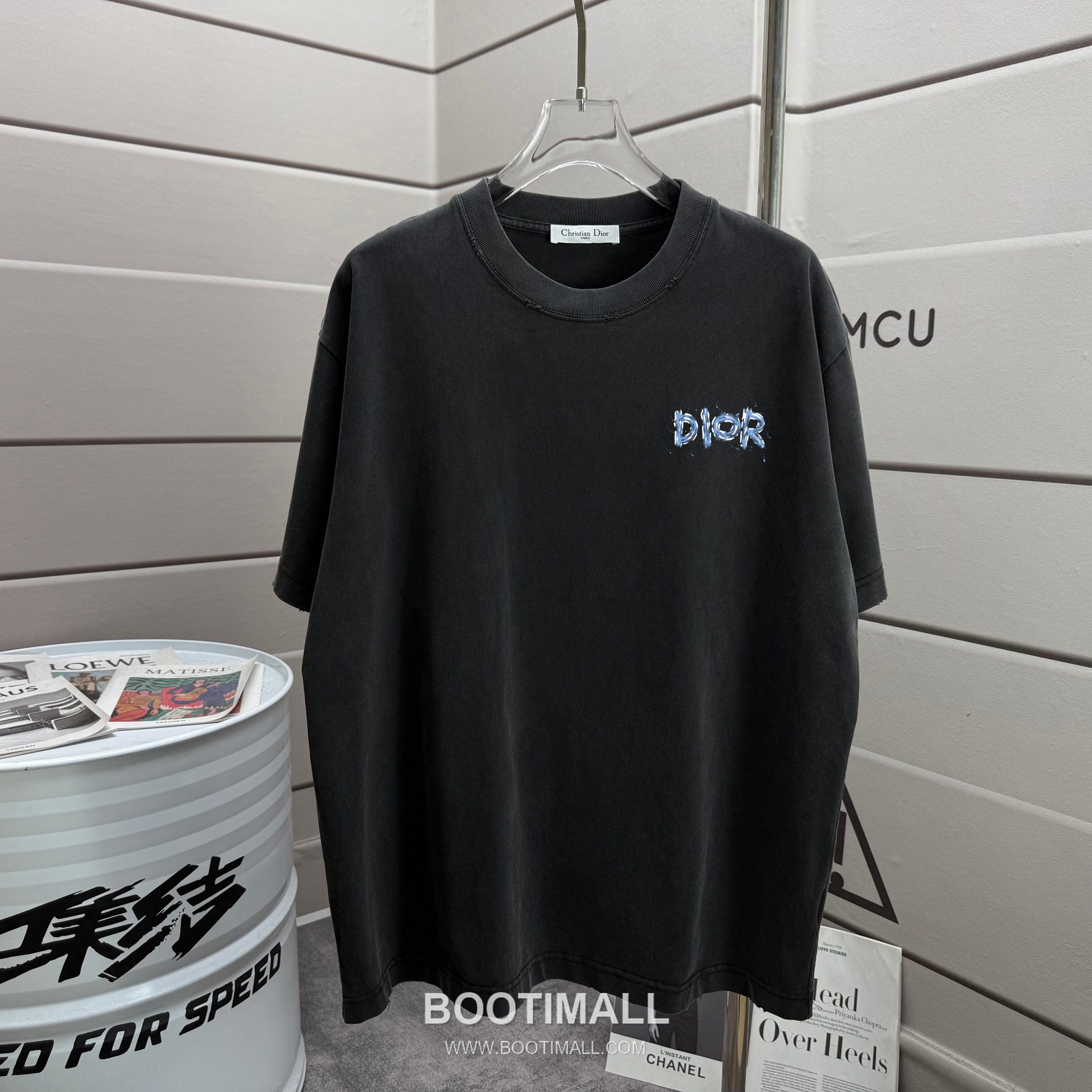 Dior 2026 S/S Cotton Washed Distressed T-Shirt 디올 2026SS 코튼 워싱 디스트로이드 티셔츠 2