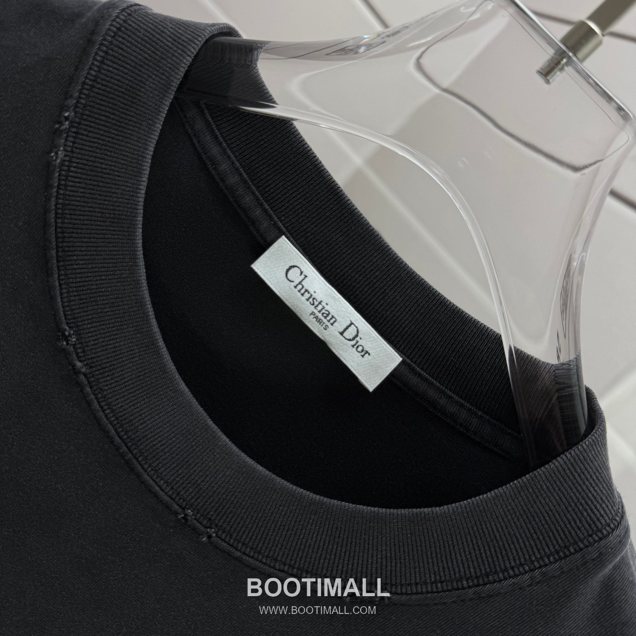 Dior 2026 S/S Cotton Washed Distressed T-Shirt 디올 2026SS 코튼 워싱 디스트로이드 티셔츠 5