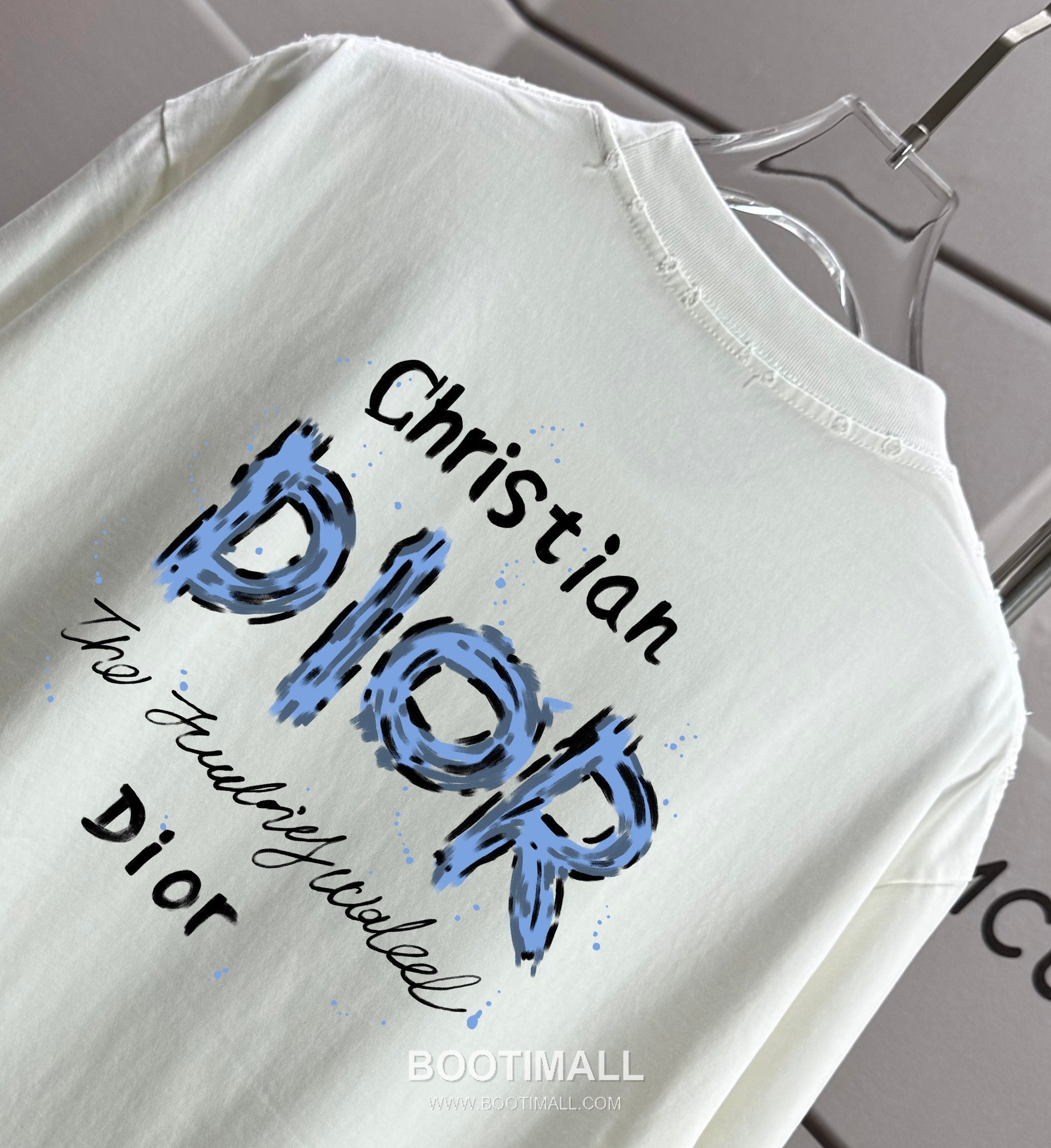 Dior 2026 S/S Cotton Washed Distressed T-Shirt 디올 2026SS 코튼 워싱 디스트로이드 티셔츠 3