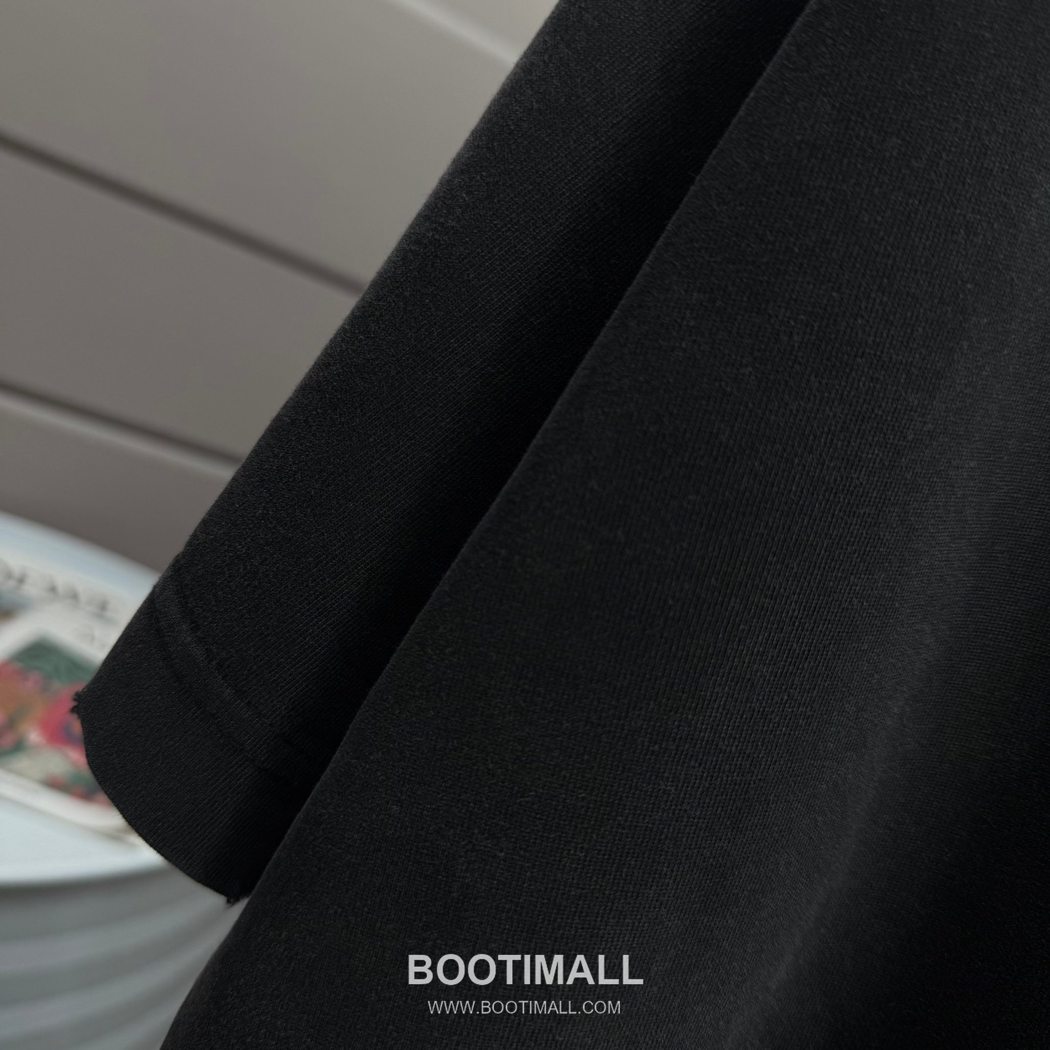 Balenciaga 2026 S/S Cotton Washed Distressed T-Shirt 발렌시아가 2026SS 코튼 워싱 디스트로이드 티셔츠 4