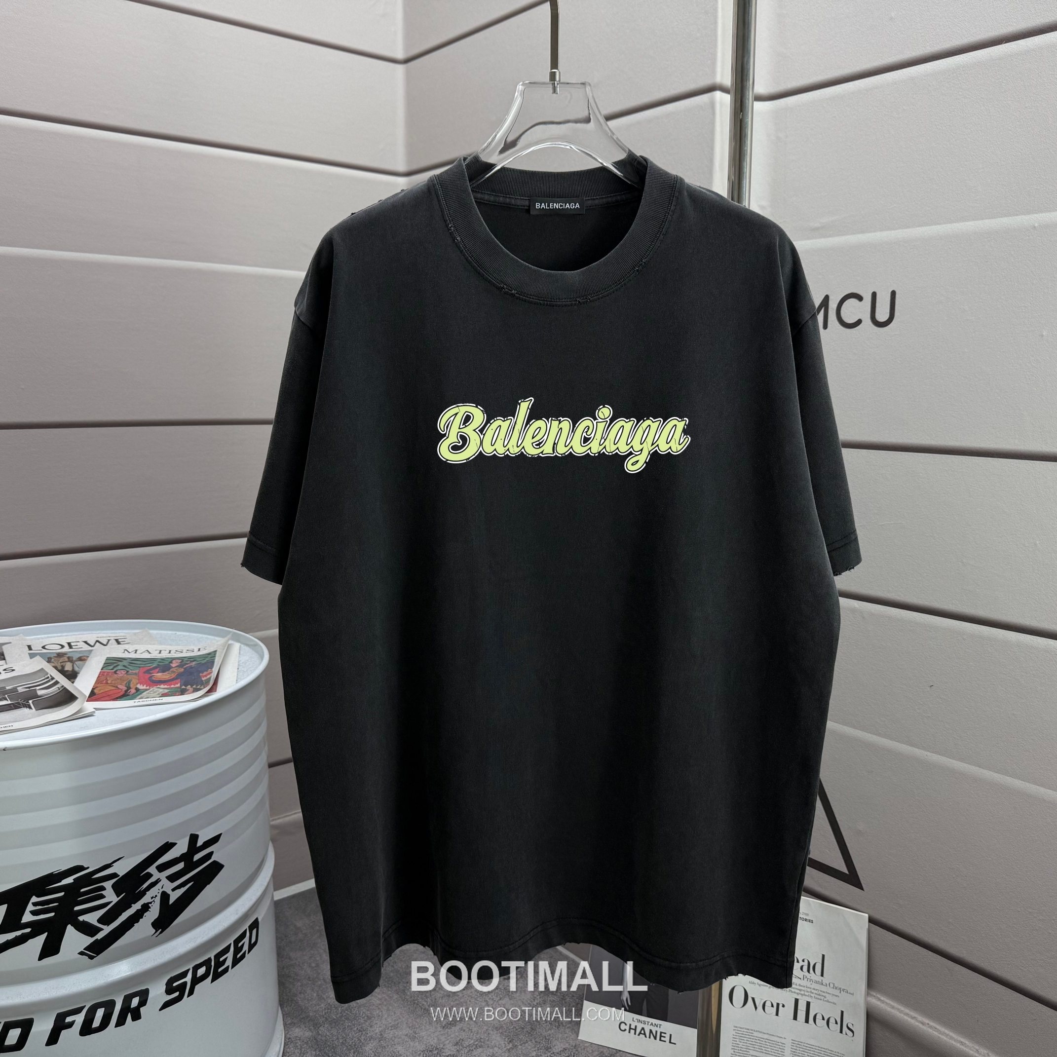Balenciaga 2026 S/S Cotton Washed Distressed Logo T-Shirt 발렌시아가 2026SS 코튼 워싱 디스트로이드 로고 티셔츠 2