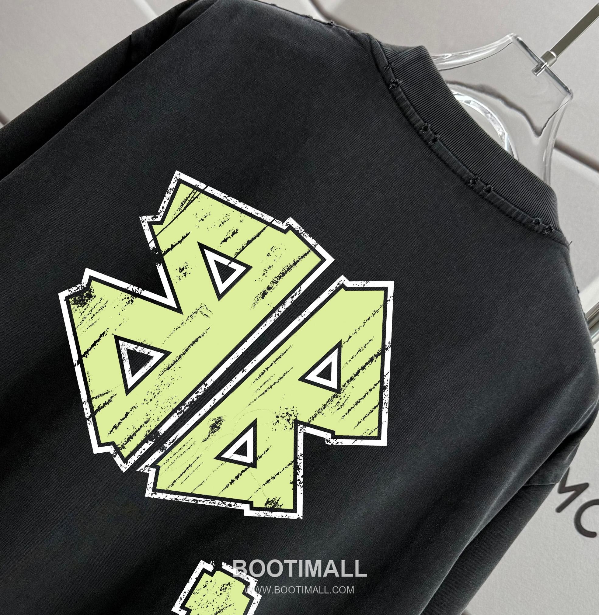 Balenciaga 2026 S/S Cotton Washed Distressed Logo T-Shirt 발렌시아가 2026SS 코튼 워싱 디스트로이드 로고 티셔츠 3