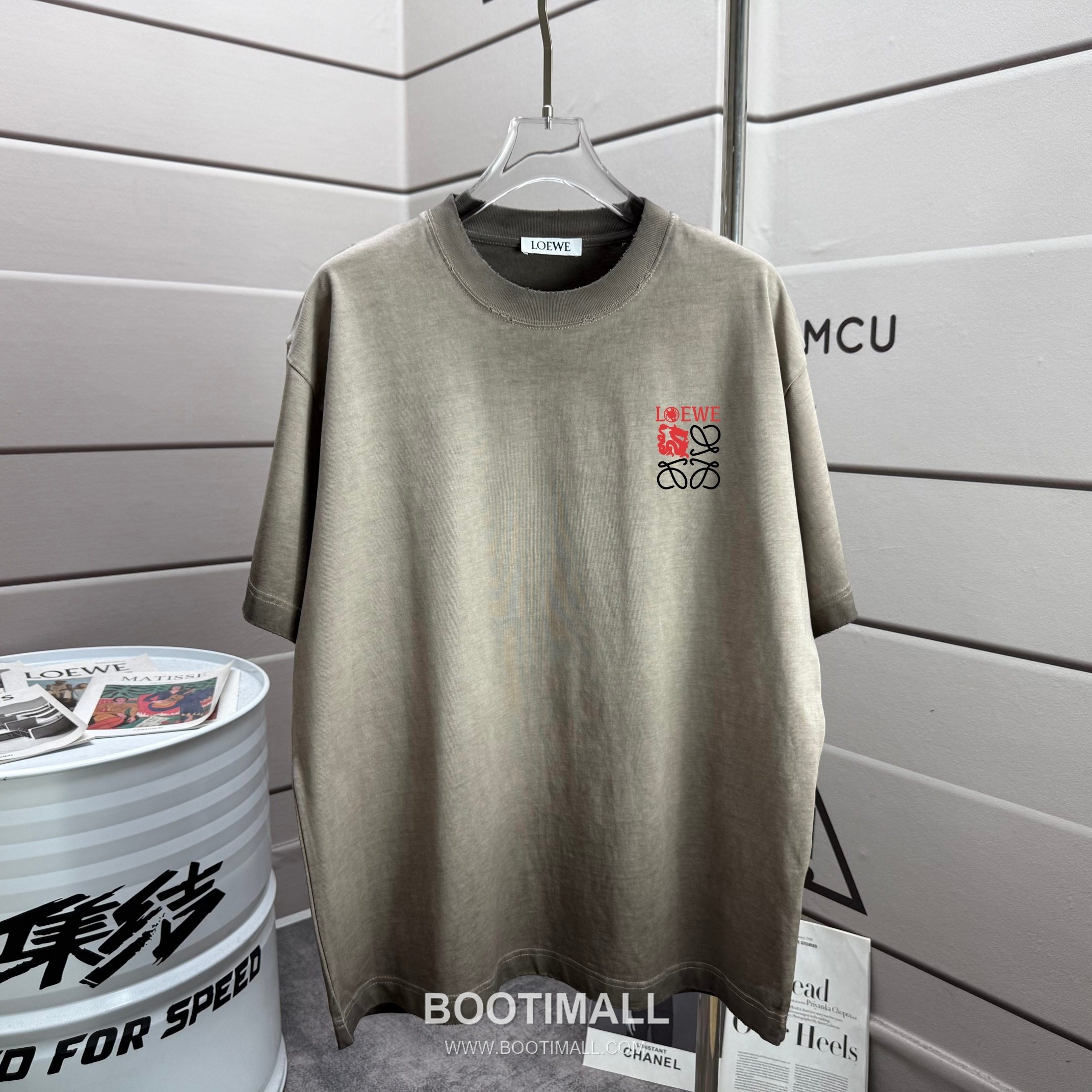 Loewe 2026 S/S Cotton Washed Distressed T-Shirt 로에베 2026SS 코튼 워싱 디스트로이드 티셔츠 2