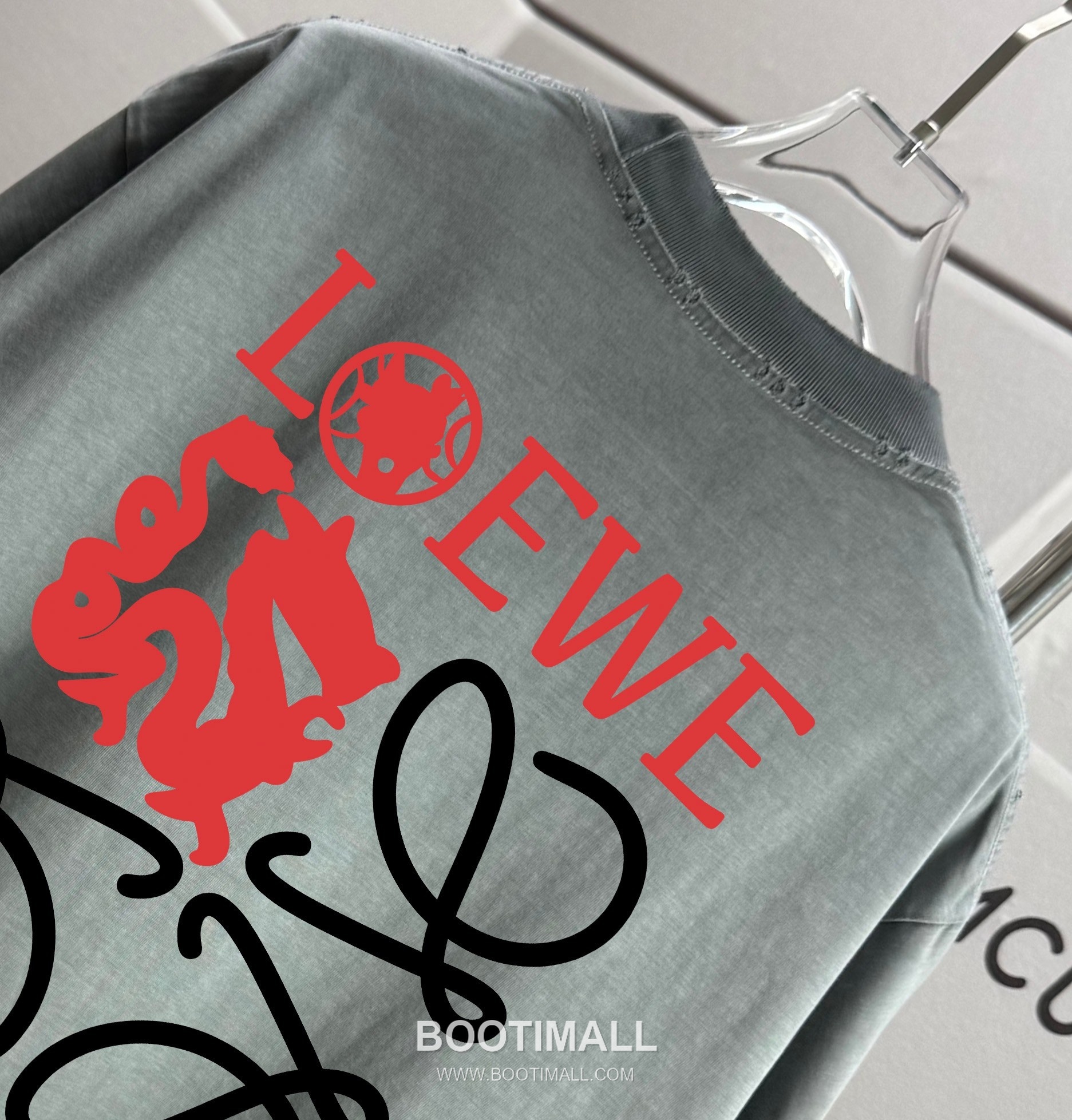 Loewe 2026 S/S Cotton Washed Distressed T-Shirt 로에베 2026SS 코튼 워싱 디스트로이드 티셔츠 3