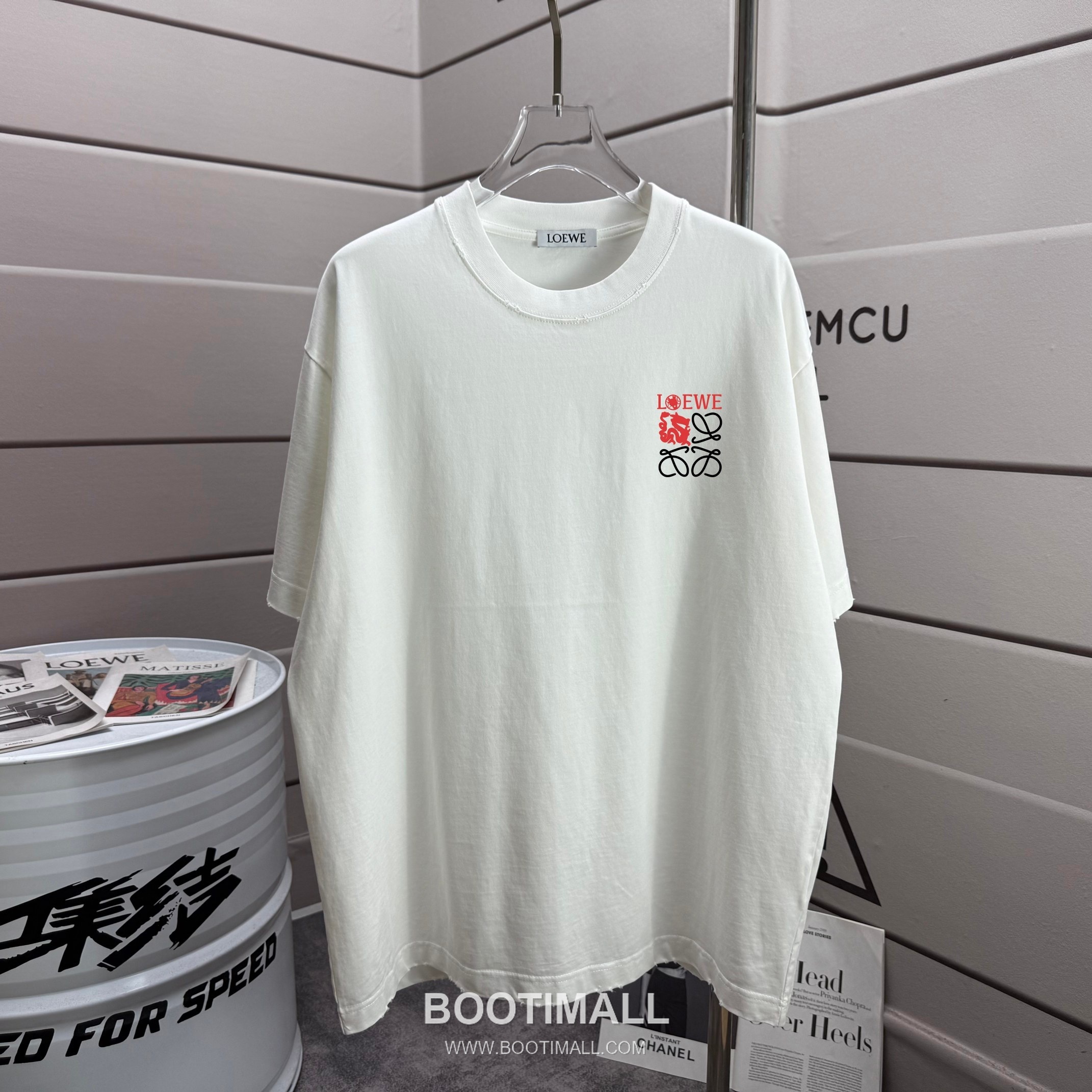 Loewe 2026 S/S Cotton Washed Distressed T-Shirt 로에베 2026SS 코튼 워싱 디스트로이드 티셔츠 2