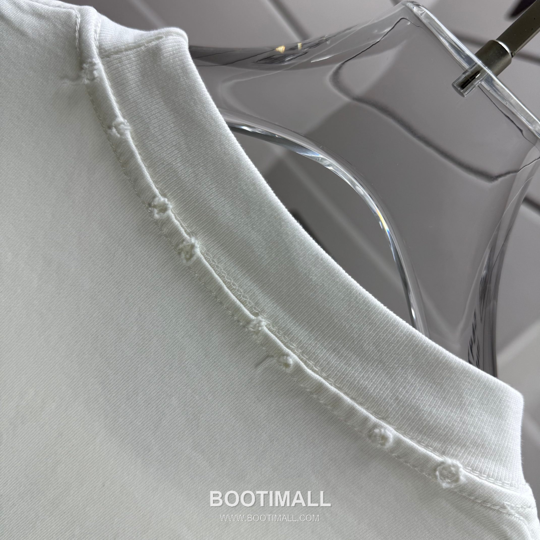 Loewe 2026 S/S Cotton Washed Distressed T-Shirt 로에베 2026SS 코튼 워싱 디스트로이드 티셔츠 8