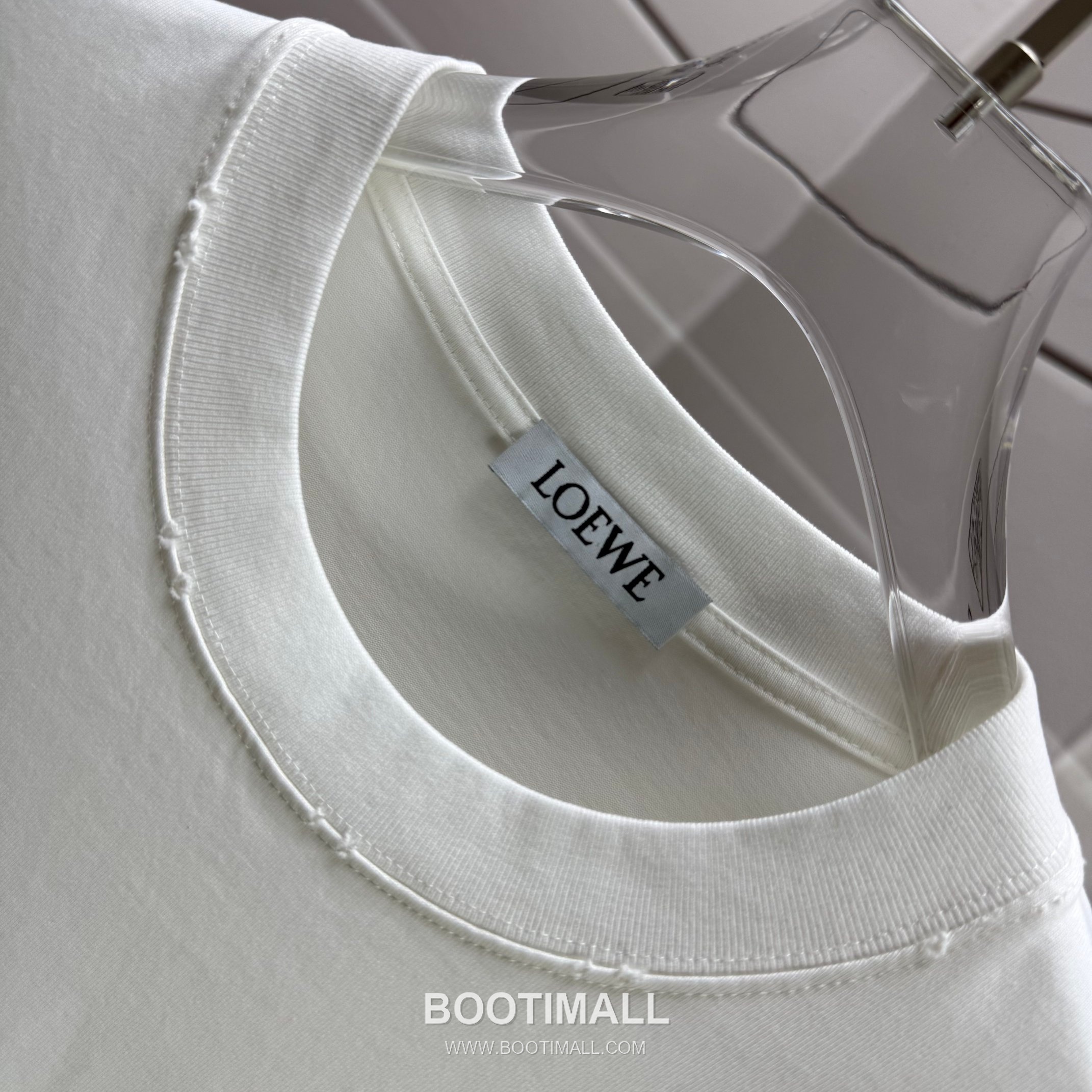 Loewe 2026 S/S Cotton Distressed Washed Logo T-Shirt 로에베 2026SS 코튼 디스트로이드 워싱 로고 티셔츠 5