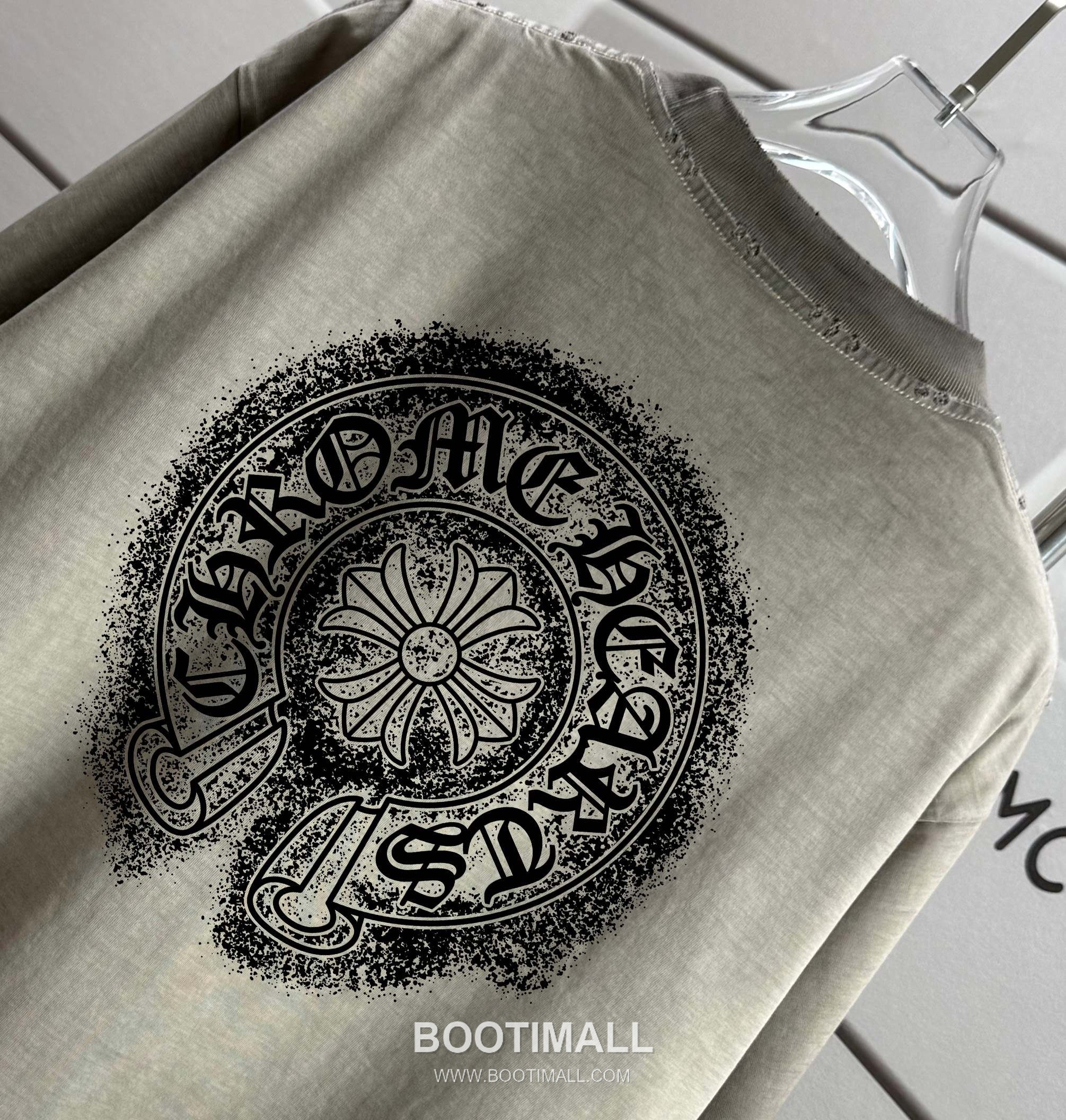 Chrome Hearts 2026 S/S Cotton Distressed Washed Logo T-Shirt 크롬하츠 2026SS 코튼 디스트로이드 워싱 로고 티셔츠 3