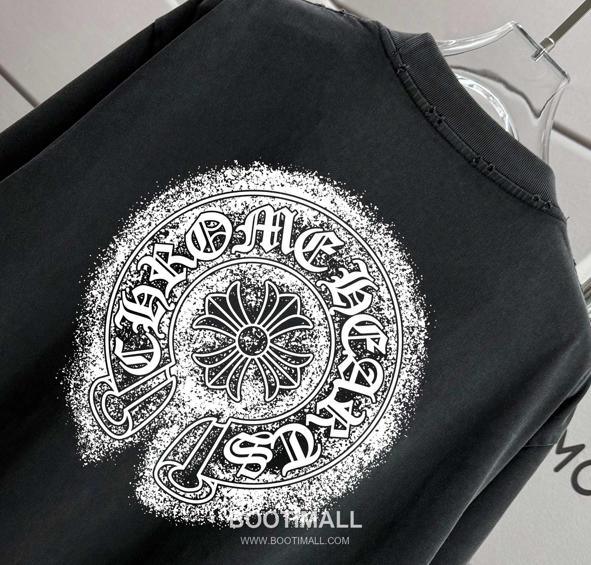 Chrome Hearts 2026 S/S Cotton Distressed Washed Logo T-Shirt 크롬하츠 2026SS 코튼 디스트로이드 워싱 로고 티셔츠 3