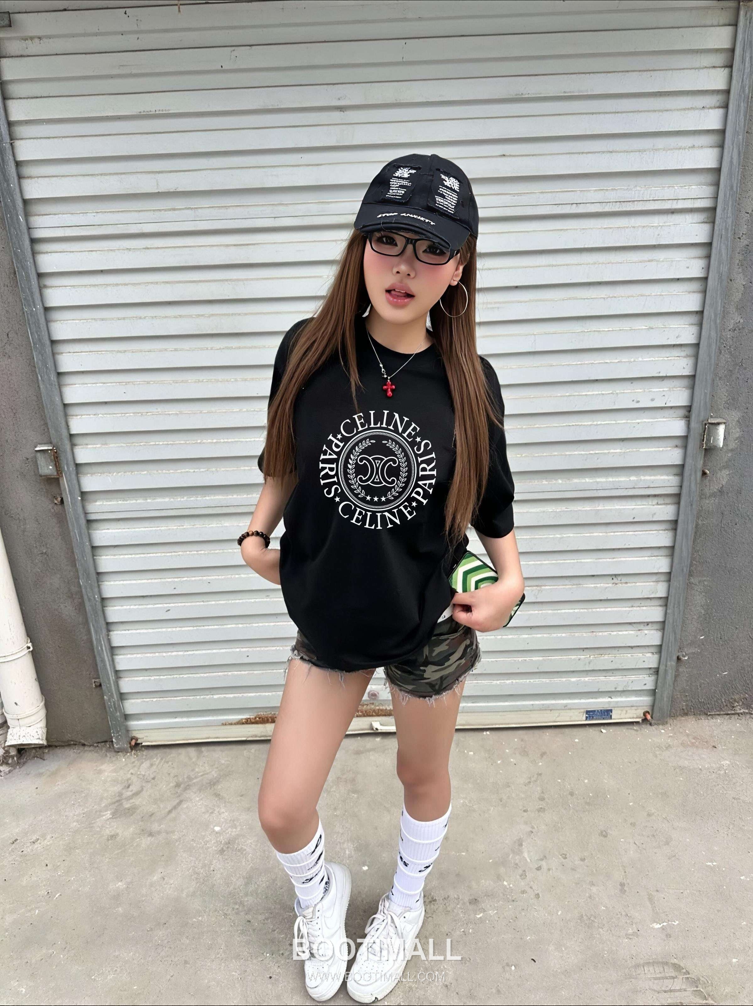 Celine 2026 S/S Cotton Letter Logo Print T-Shirt 셀린느 2026SS 코튼 레터 로고 프린트 티셔츠 4