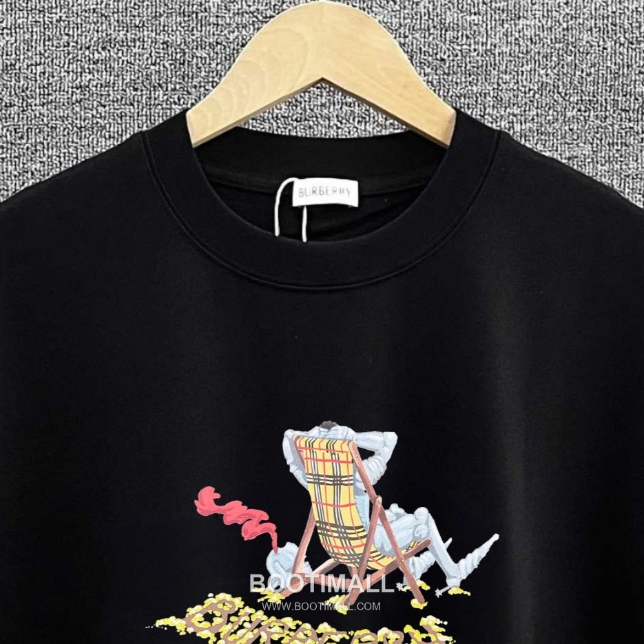 Burberry 2026 S/S Cotton Beach Chair Logo Print T-Shirt 버버리 2026SS 코튼 비치체어 로고 프린트 티셔츠 8