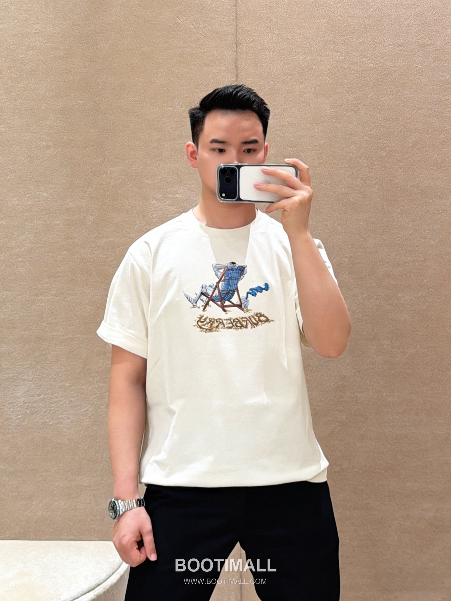 Burberry 2026 S/S Cotton Beach Chair Logo Print T-Shirt 버버리 2026SS 코튼 비치체어 로고 프린트 티셔츠 3