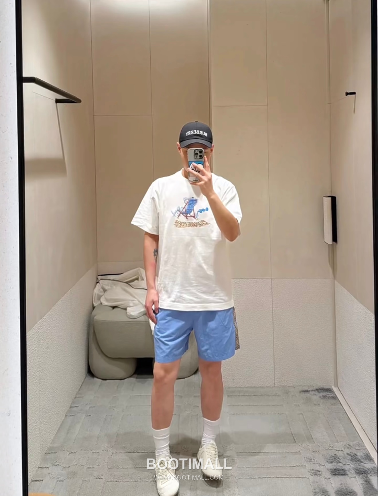 Burberry 2026 S/S Cotton Beach Chair Logo Print T-Shirt 버버리 2026SS 코튼 비치체어 로고 프린트 티셔츠 6