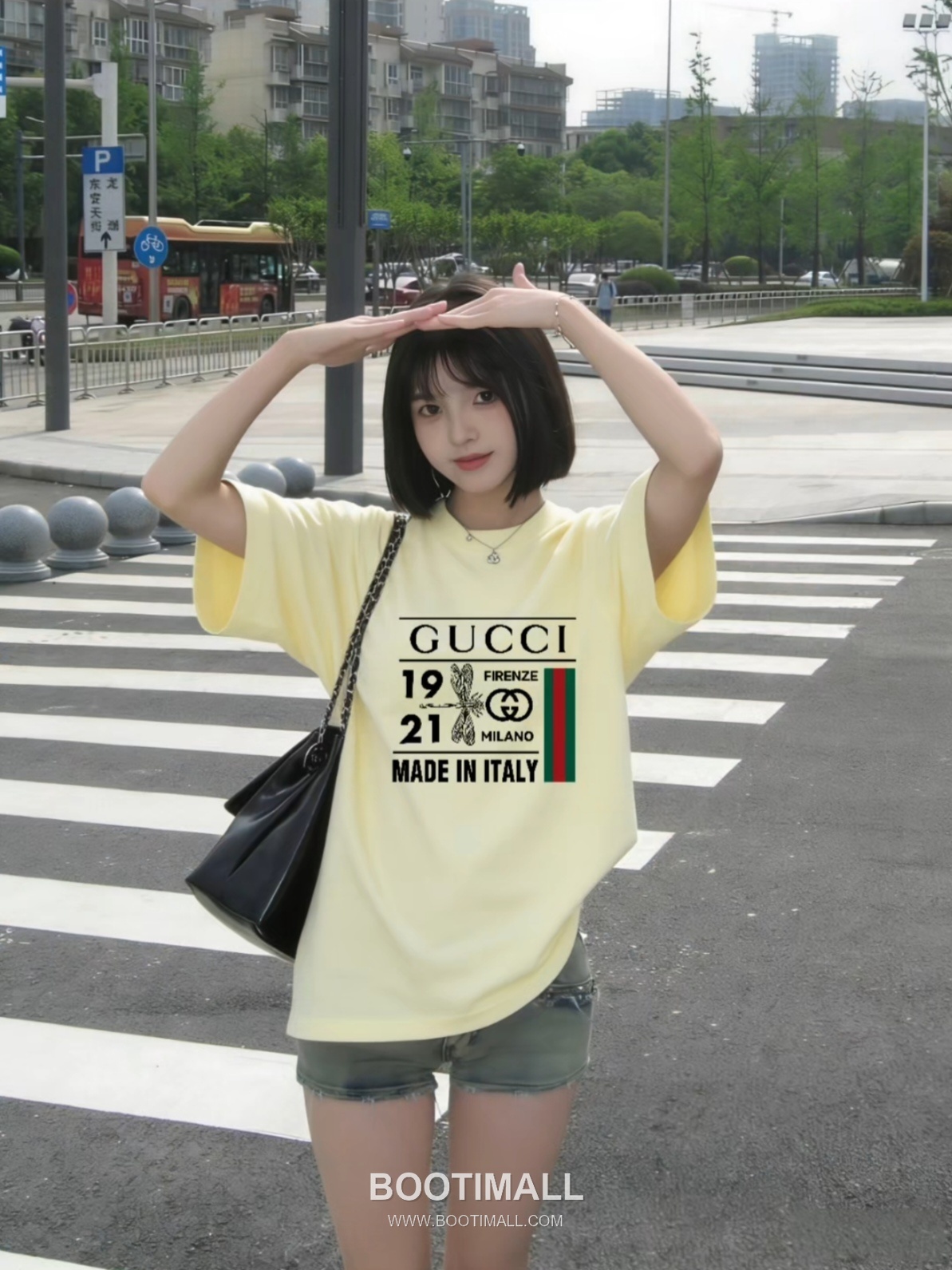 Gucci 2026 S/S Cotton Dragonfly Logo Print T-Shirt 구찌 2026SS 코튼 드래곤플라이 로고 프린트 티셔츠 2