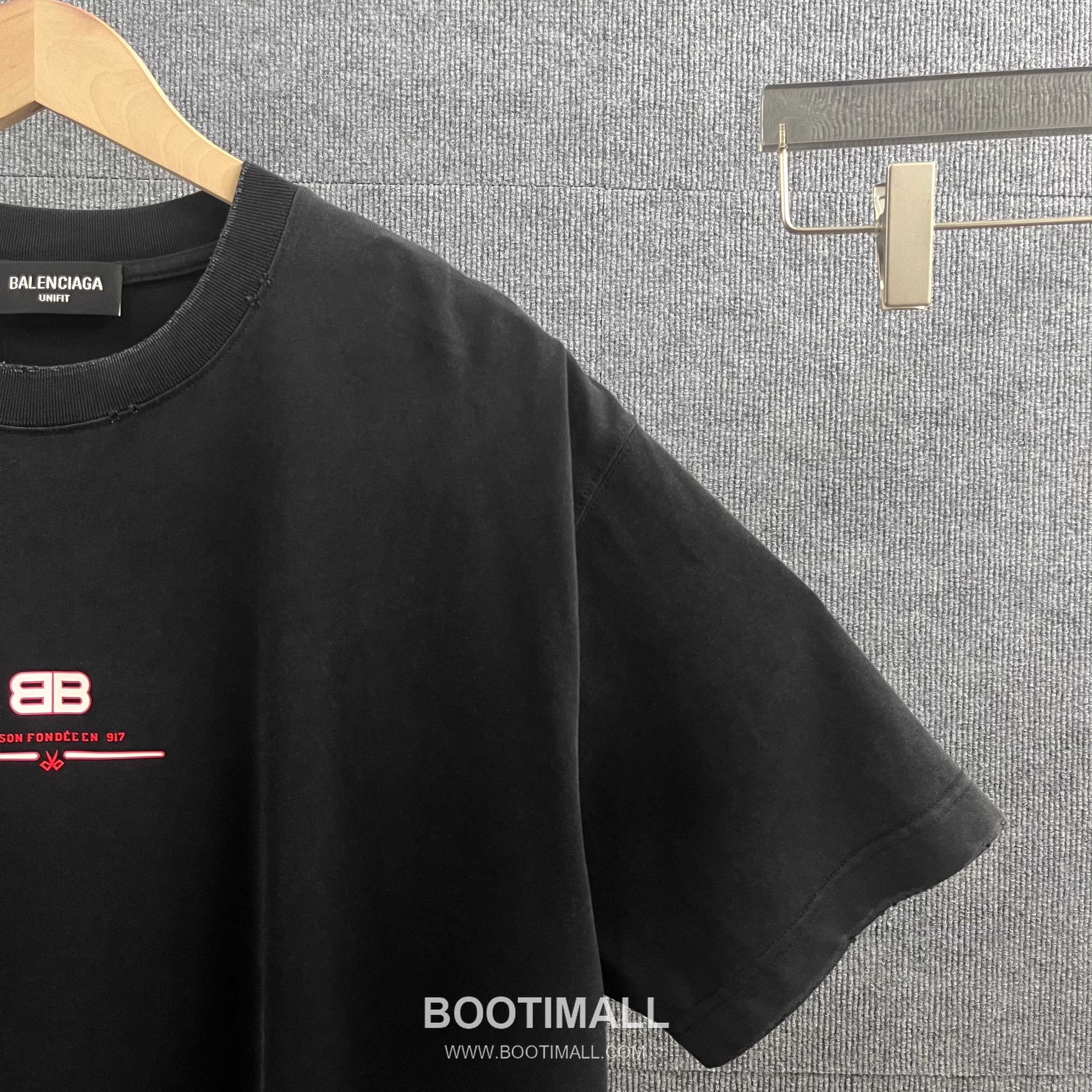 Balenciaga 2026 S/S Cotton Distressed Washed Silicone Logo T-Shirt 발렌시아가 2026SS 코튼 디스트로이드 워싱 실리콘 로고 티셔츠 10