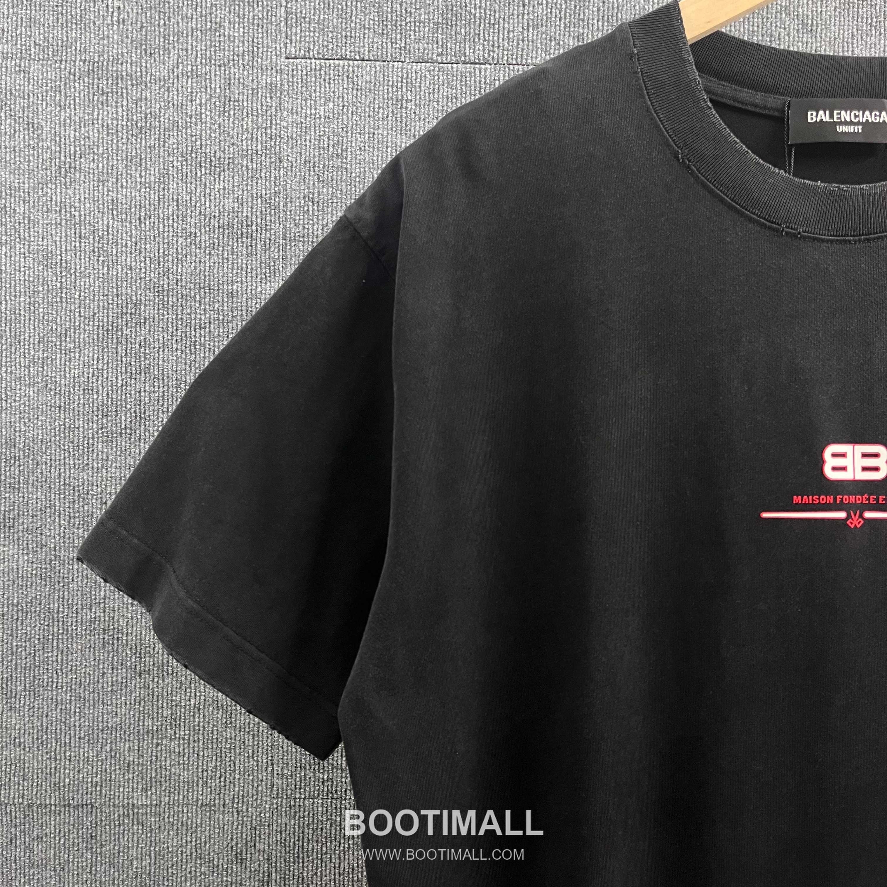 Balenciaga 2026 S/S Cotton Distressed Washed Silicone Logo T-Shirt 발렌시아가 2026SS 코튼 디스트로이드 워싱 실리콘 로고 티셔츠 11