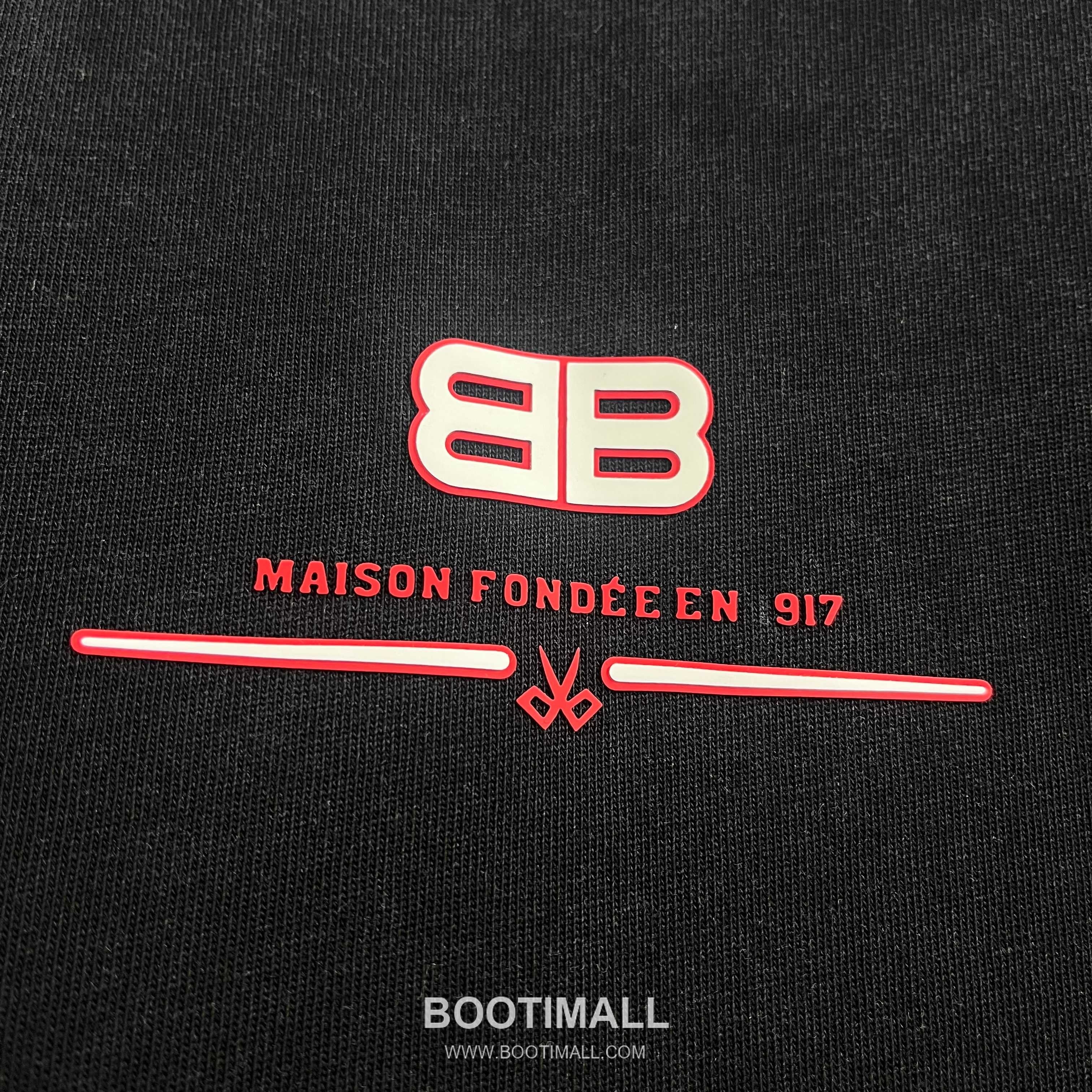 Balenciaga 2026 S/S Cotton Distressed Washed Silicone Logo T-Shirt 발렌시아가 2026SS 코튼 디스트로이드 워싱 실리콘 로고 티셔츠 12