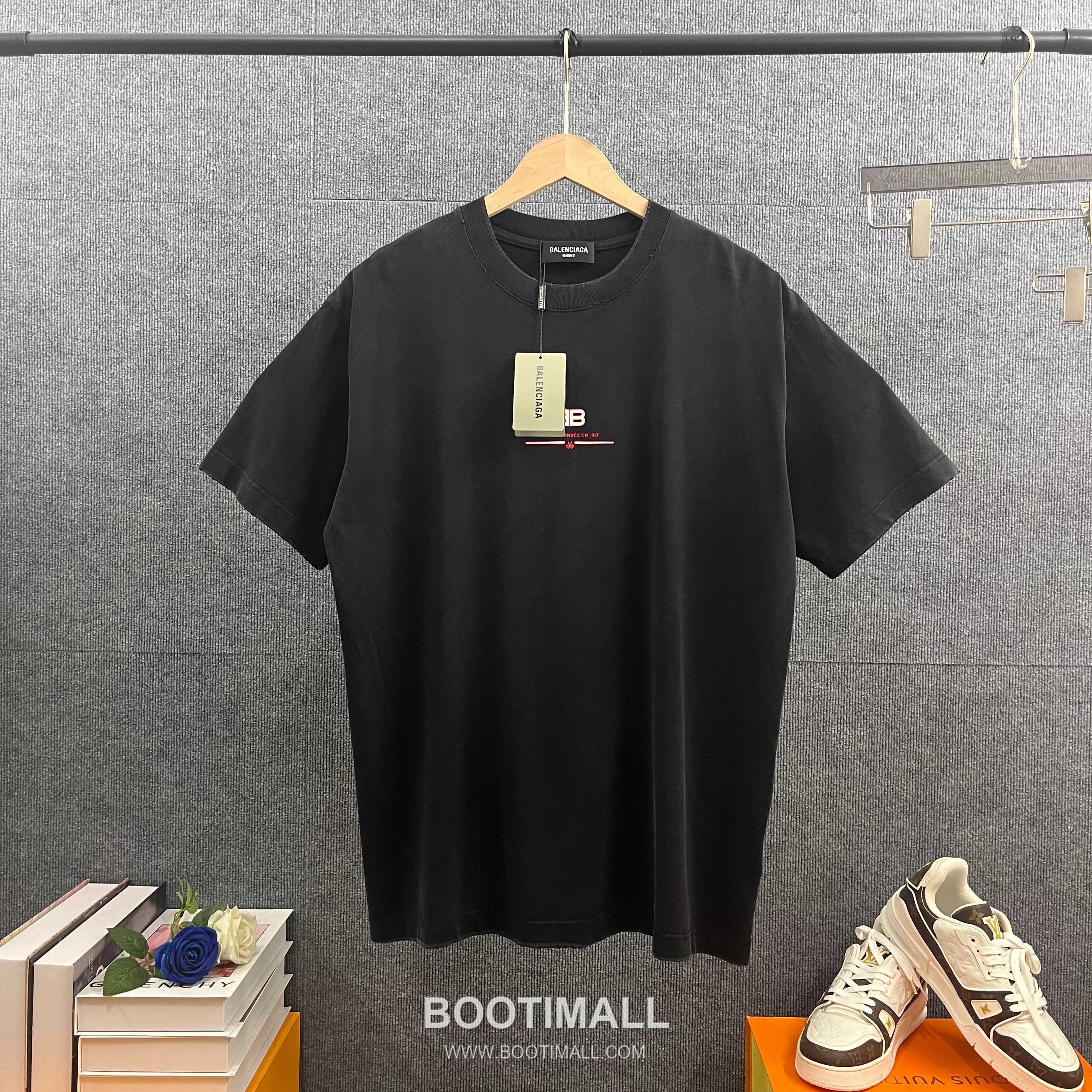 Balenciaga 2026 S/S Cotton Distressed Washed Silicone Logo T-Shirt 발렌시아가 2026SS 코튼 디스트로이드 워싱 실리콘 로고 티셔츠 16