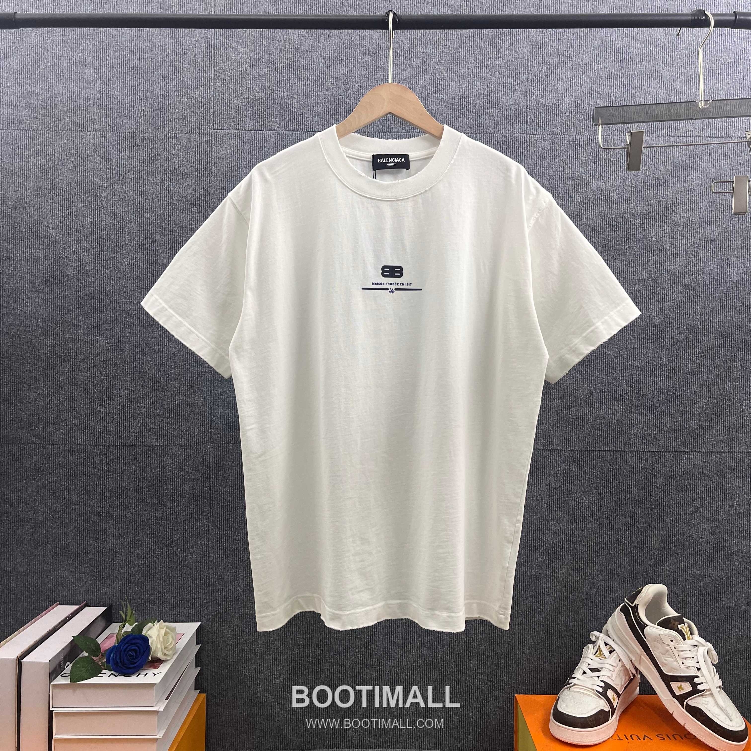 Balenciaga 2026 S/S Cotton Distressed Washed Silicone Logo T-Shirt 발렌시아가 2026SS 코튼 디스트로이드 워싱 실리콘 로고 티셔츠 7