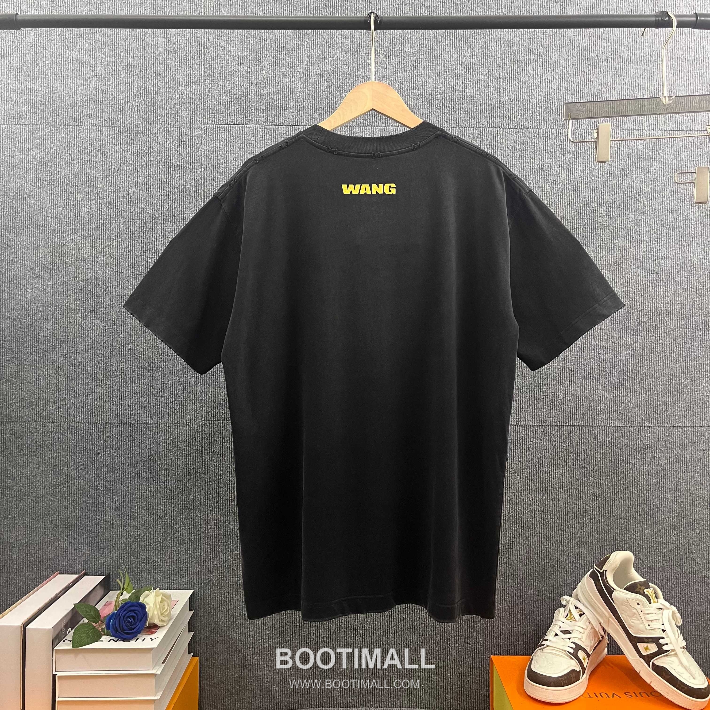 Alexander Wang 2026 S/S Cotton Distressed Washed Crystal Silicone Logo T-Shirt 알렉산더왕 2026SS 코튼 디스트로이드 워싱 크리스탈 실리콘 로고 티셔츠 1