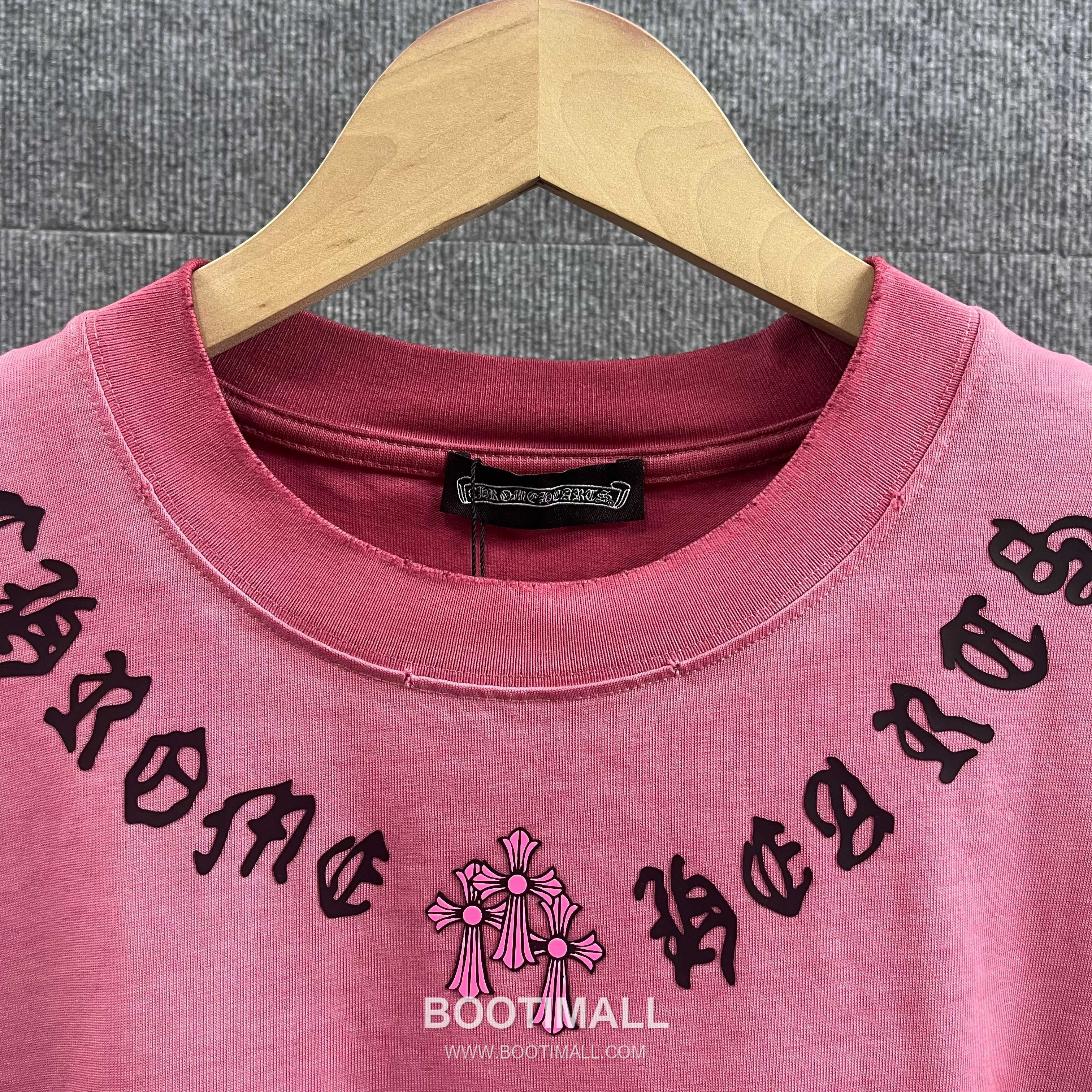 Chrome Hearts 2026 S/S Cotton Distressed Washed Cross Silicone Logo T-Shirt 크롬하츠 2026SS 코튼 디스트로이드 워싱 크로스 실리콘 로고 티셔츠 3