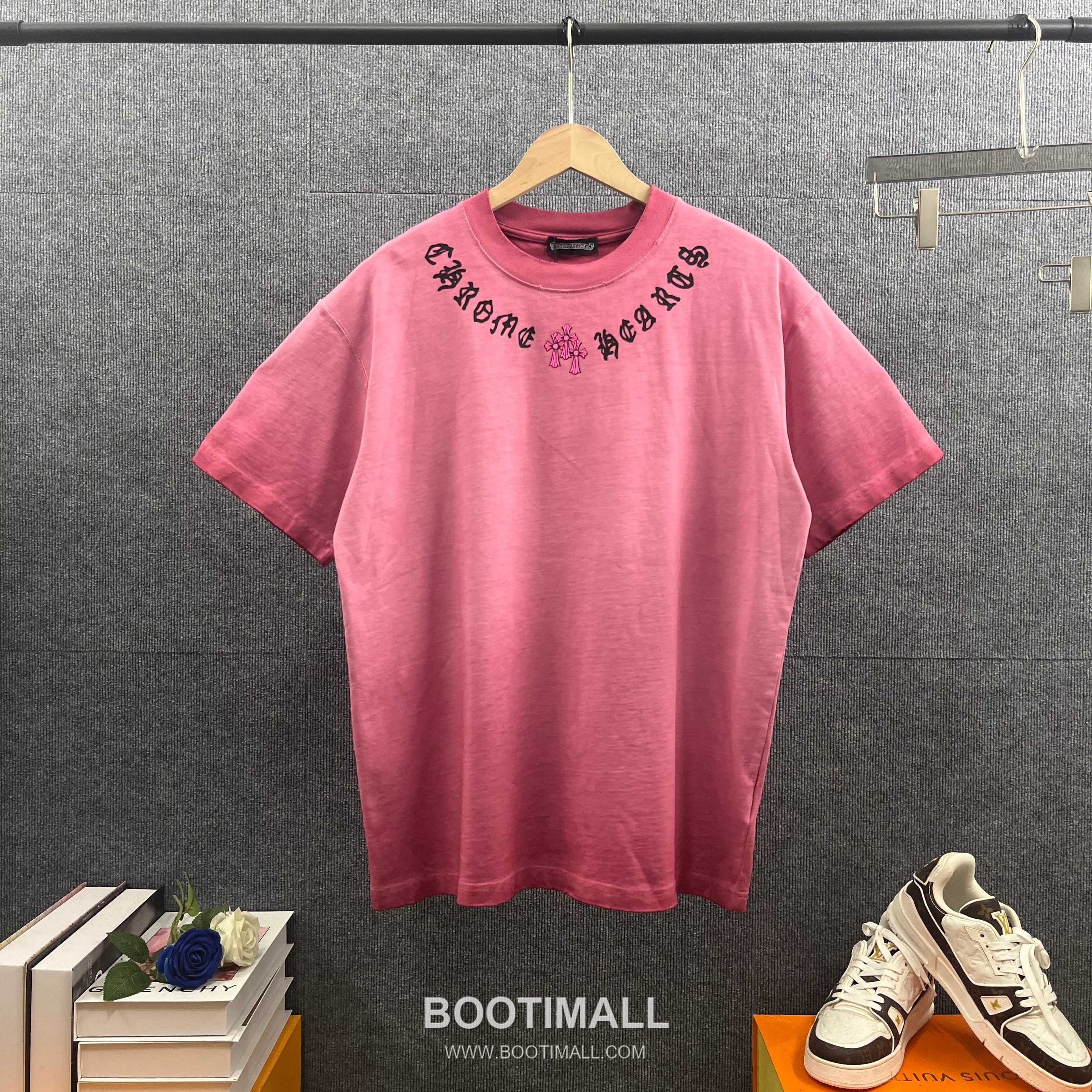 Chrome Hearts 2026 S/S Cotton Distressed Washed Cross Silicone Logo T-Shirt 크롬하츠 2026SS 코튼 디스트로이드 워싱 크로스 실리콘 로고 티셔츠 9