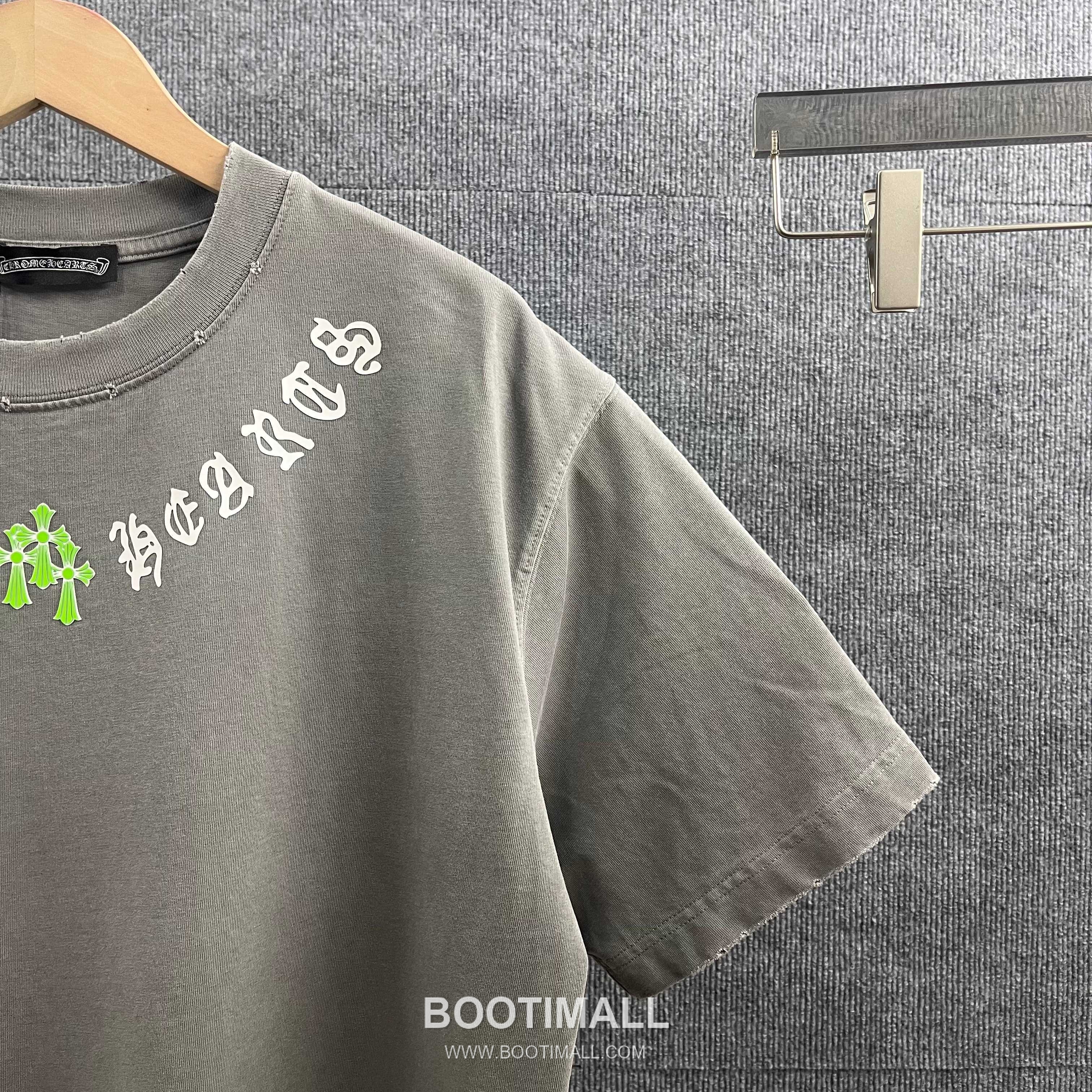 Chrome Hearts 2026 S/S Cotton Distressed Washed Cross Silicone Logo T-Shirt 크롬하츠 2026SS 코튼 디스트로이드 워싱 크로스 실리콘 로고 티셔츠 4