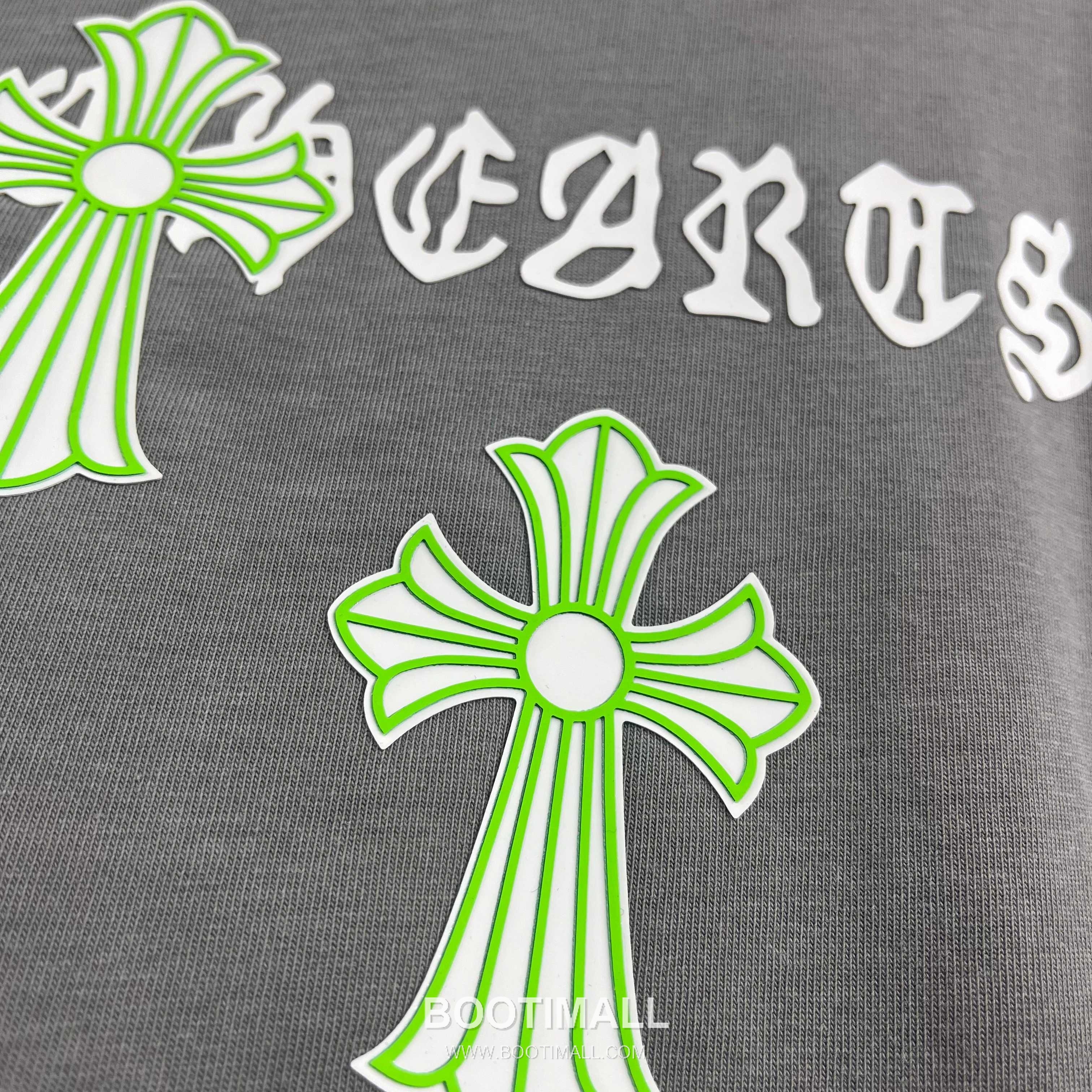 Chrome Hearts 2026 S/S Cotton Distressed Washed Cross Silicone Logo T-Shirt 크롬하츠 2026SS 코튼 디스트로이드 워싱 크로스 실리콘 로고 티셔츠 13