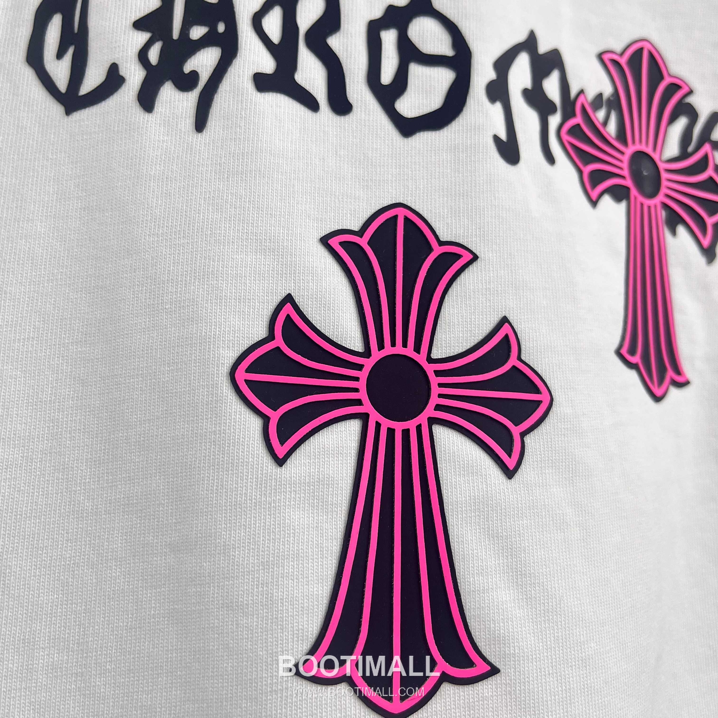 Chrome Hearts 2026 S/S Cotton Distressed Washed Cross Silicone Logo T-Shirt 크롬하츠 2026SS 코튼 디스트로이드 워싱 크로스 실리콘 로고 티셔츠 8