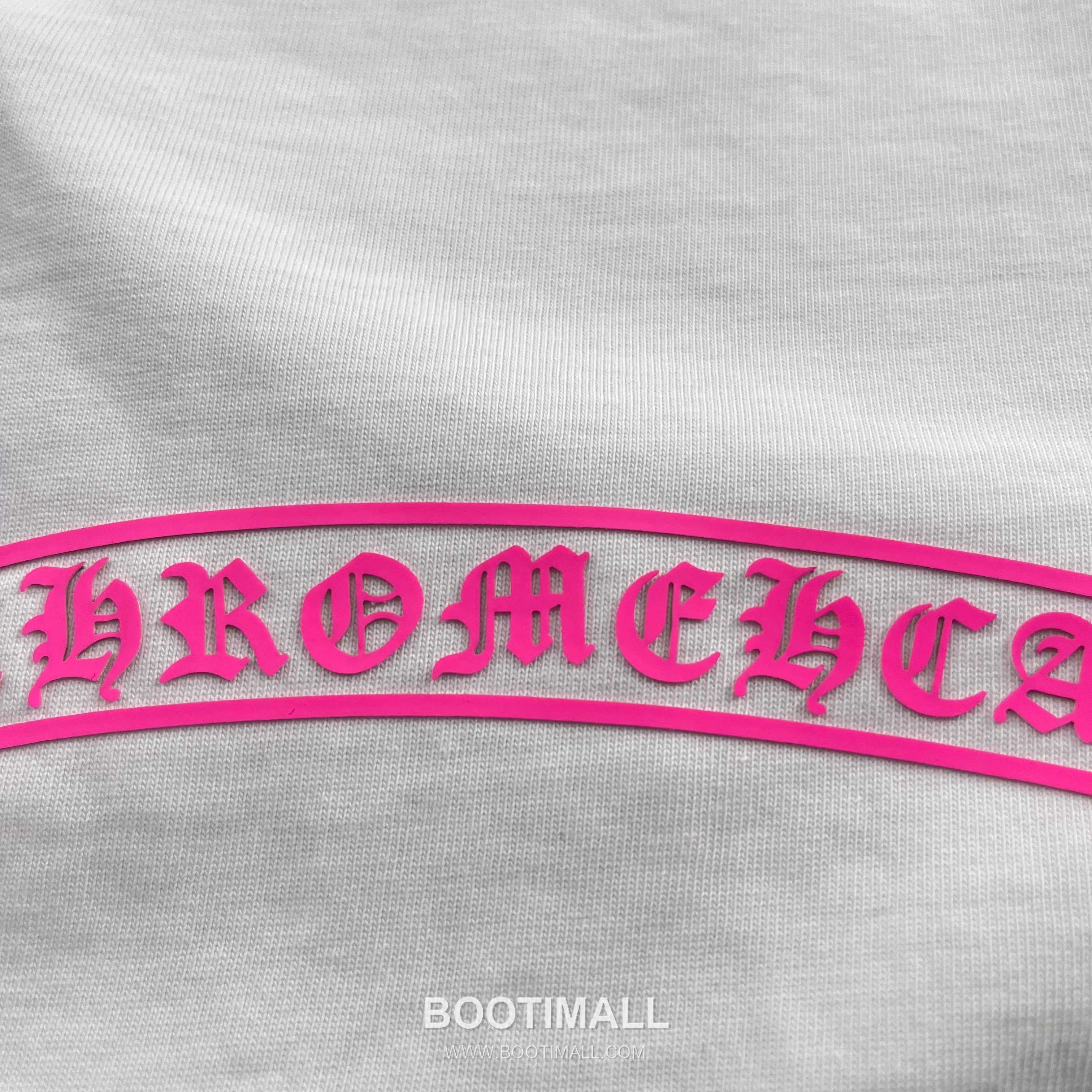 Chrome Hearts 2026 S/S Cotton Distressed Washed Cross Silicone Logo T-Shirt 크롬하츠 2026SS 코튼 디스트로이드 워싱 크로스 실리콘 로고 티셔츠 14