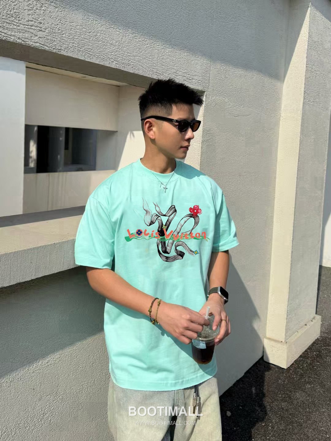 Louis Vuitton 2026 S/S Cotton Letter Logo Print T-Shirt 루이비통 2026SS 코튼 레터 로고 프린트 티셔츠 1