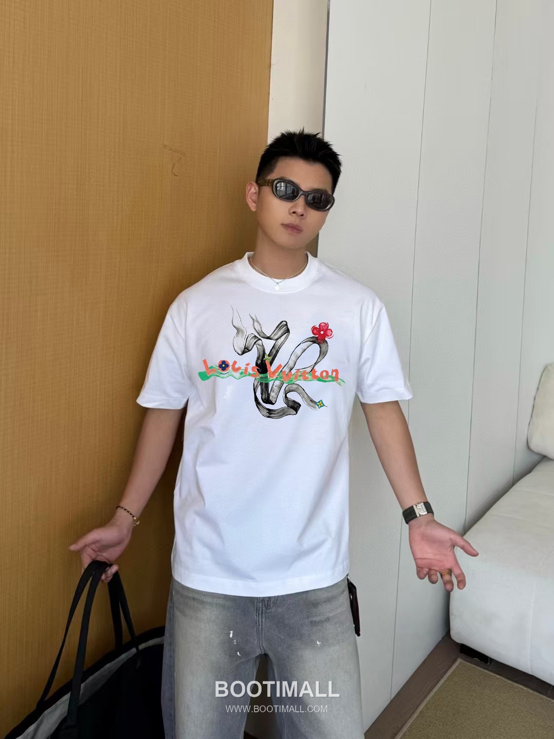 Louis Vuitton 2026 S/S Cotton Letter Logo Print T-Shirt 루이비통 2026SS 코튼 레터 로고 프린트 티셔츠 1