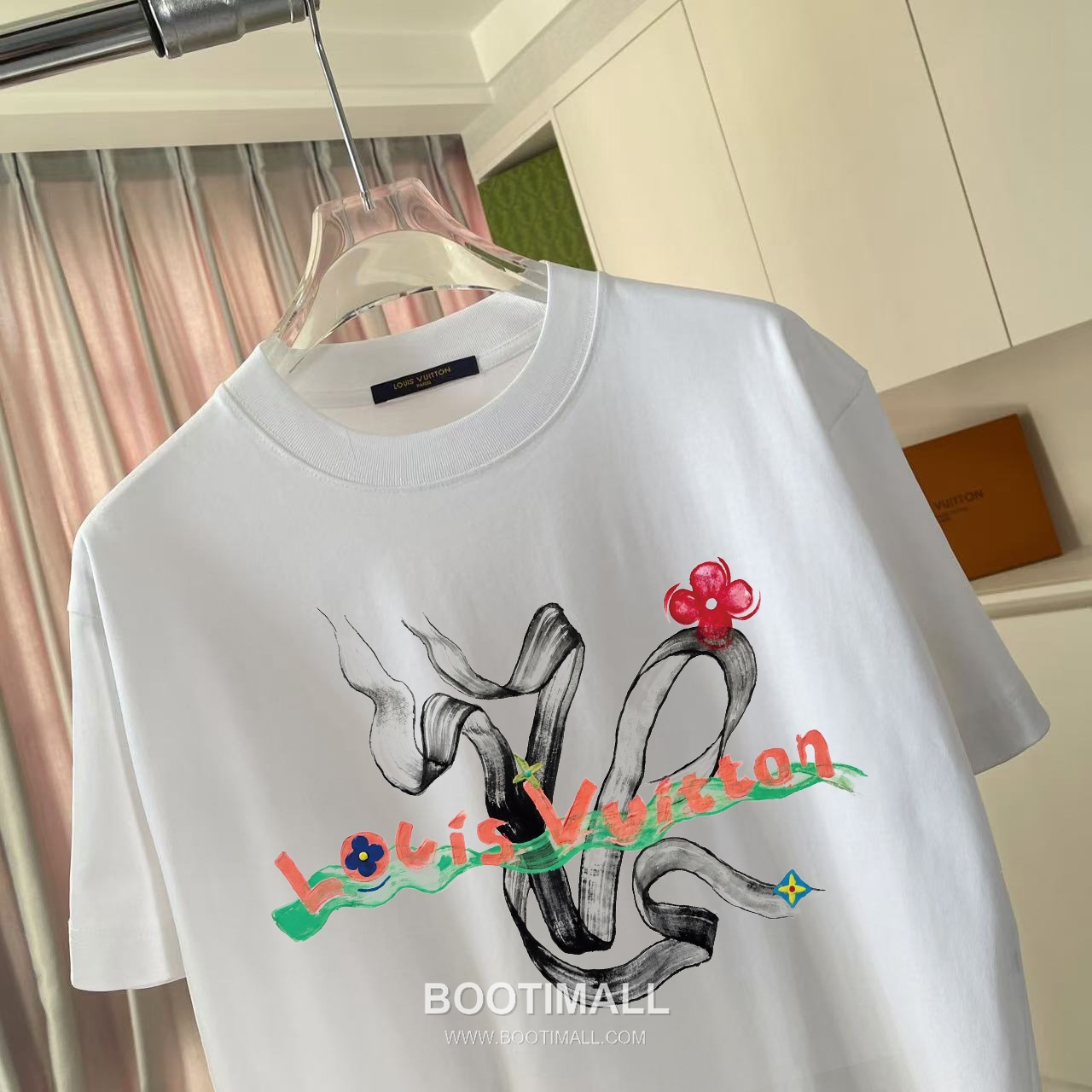 Louis Vuitton 2026 S/S Cotton Letter Logo Print T-Shirt 루이비통 2026SS 코튼 레터 로고 프린트 티셔츠 6