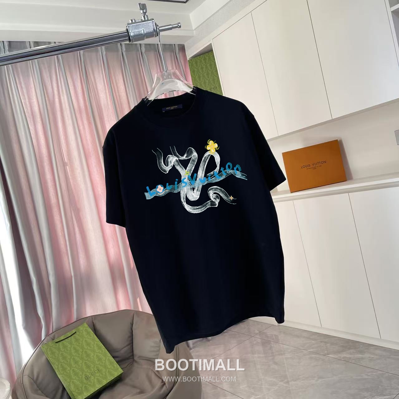 Louis Vuitton 2026 S/S Cotton Letter Logo Print T-Shirt 루이비통 2026SS 코튼 레터 로고 프린트 티셔츠 5