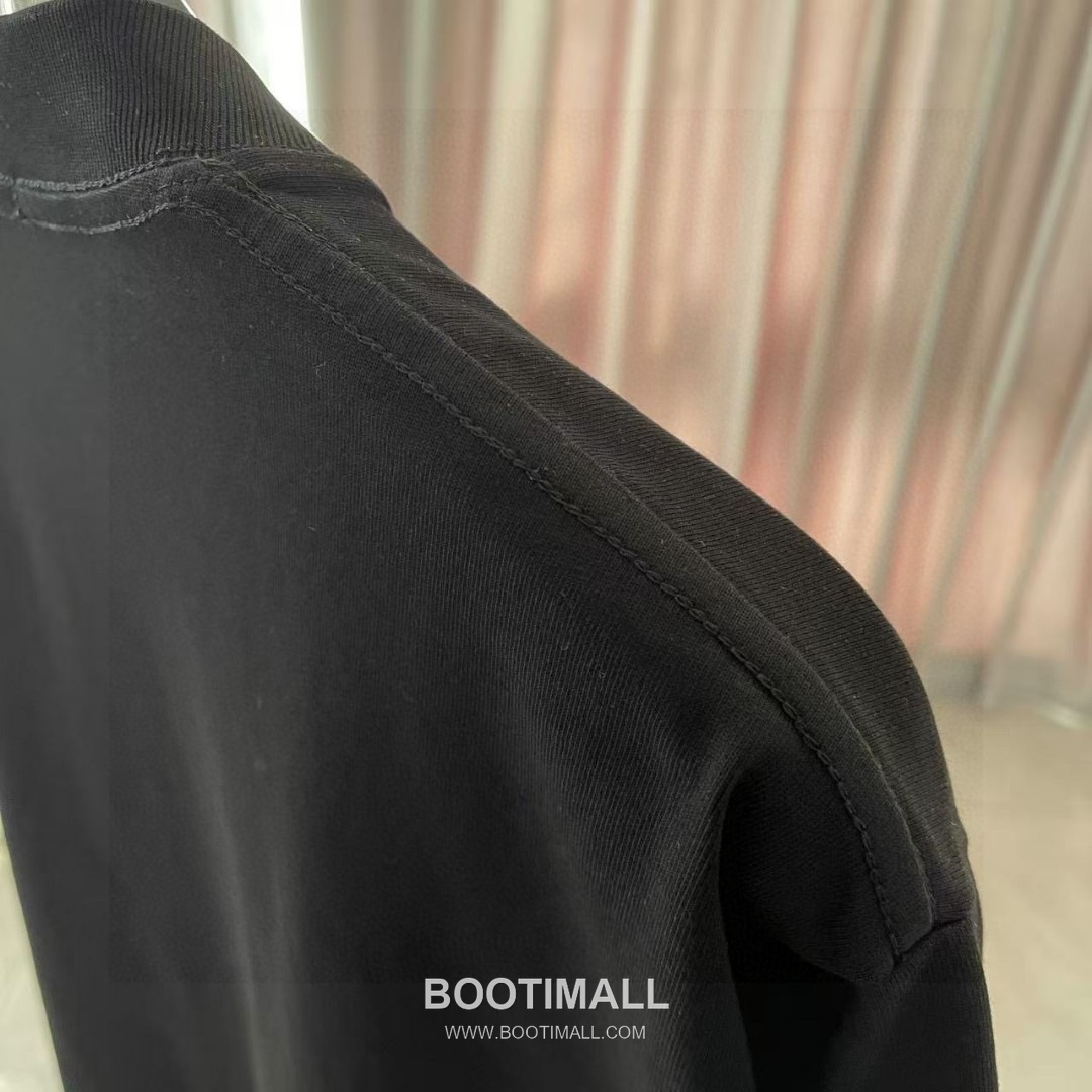 Louis Vuitton 2026 S/S Cotton Letter Logo Print T-Shirt 루이비통 2026SS 코튼 레터 로고 프린트 티셔츠 8