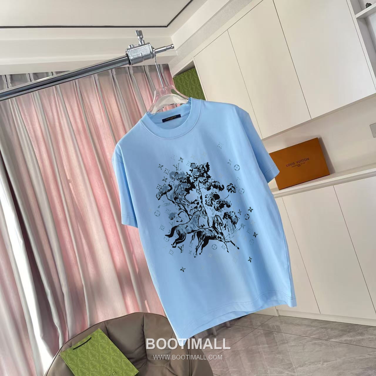 Louis Vuitton 2026 S/S Cotton Letter Logo Print T-Shirt 루이비통 2026SS 코튼 레터 로고 프린트 티셔츠 5