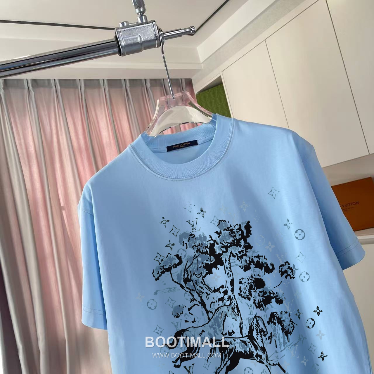 Louis Vuitton 2026 S/S Cotton Letter Logo Print T-Shirt 루이비통 2026SS 코튼 레터 로고 프린트 티셔츠 6